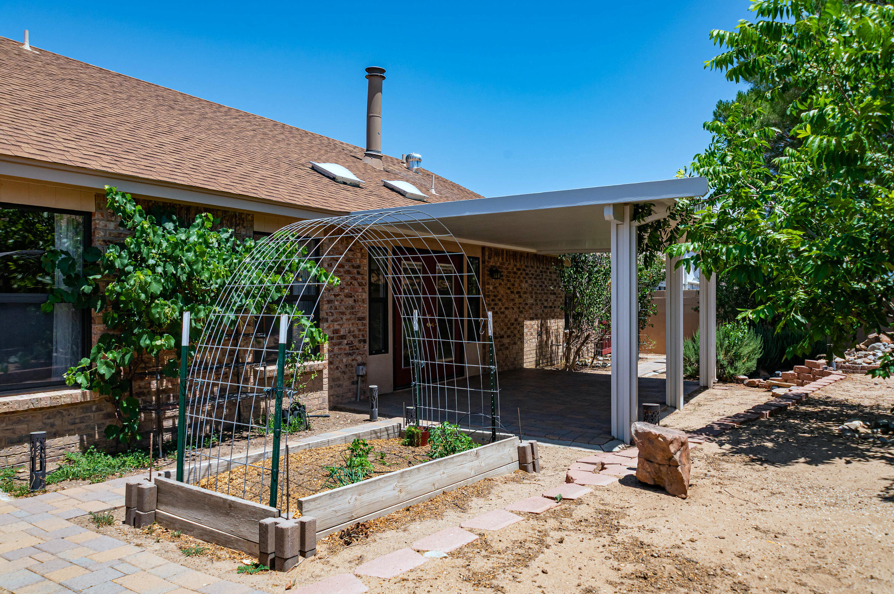 Photo 5 — 6928 Lamar Avenue NW