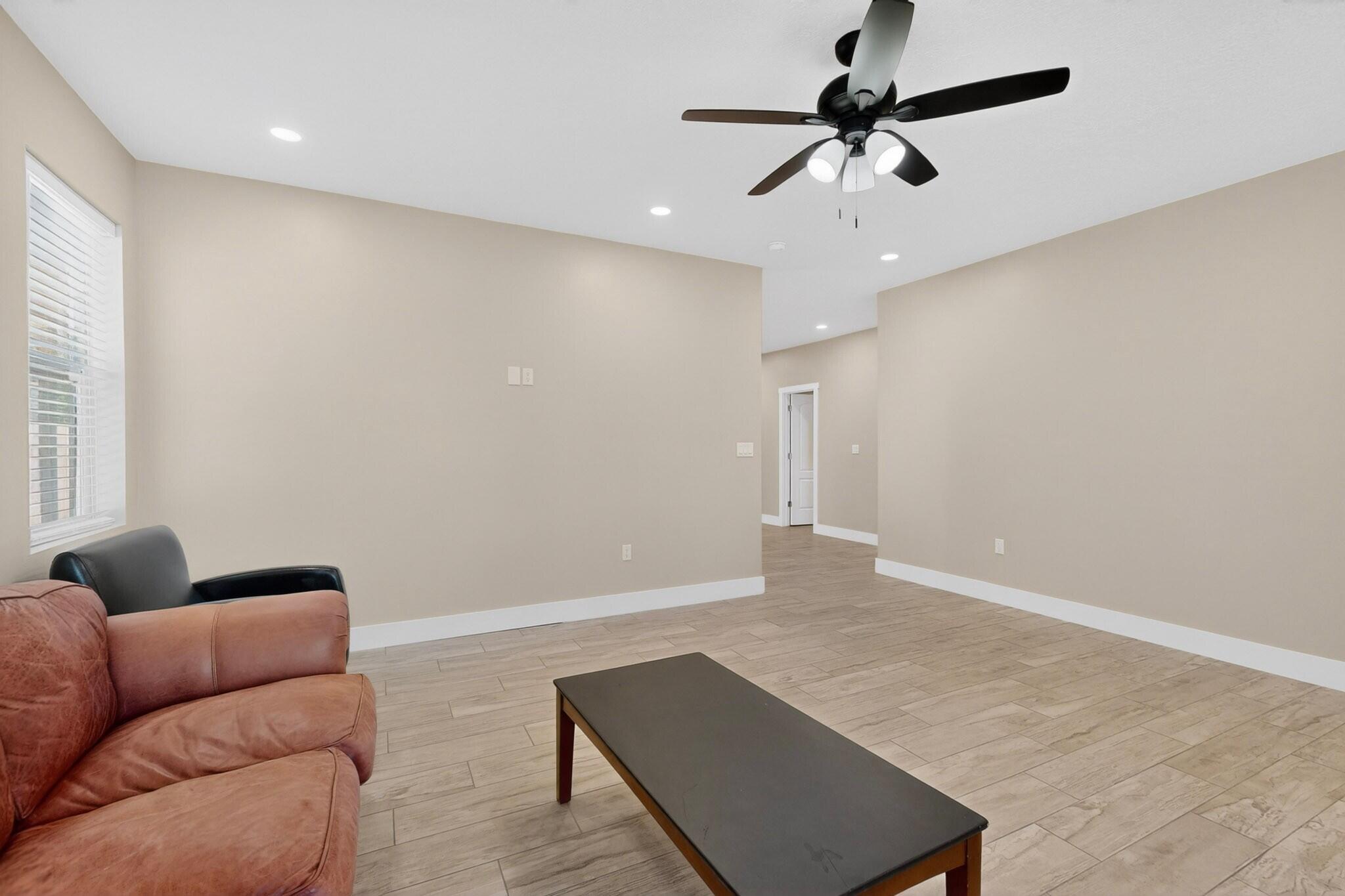 Photo 15 — 2527 Verde Road SW