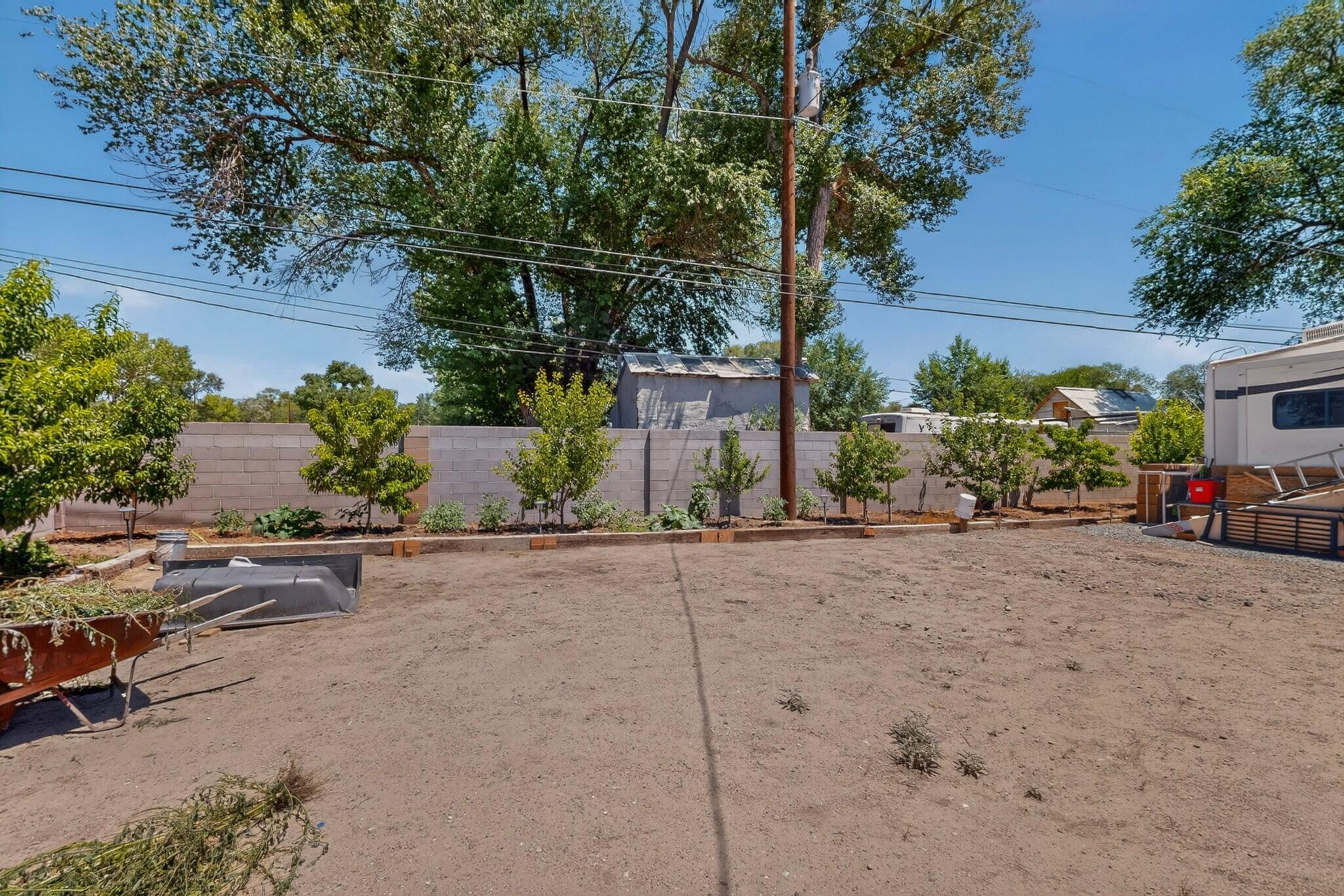 Photo 11 — 2527 Verde Road SW