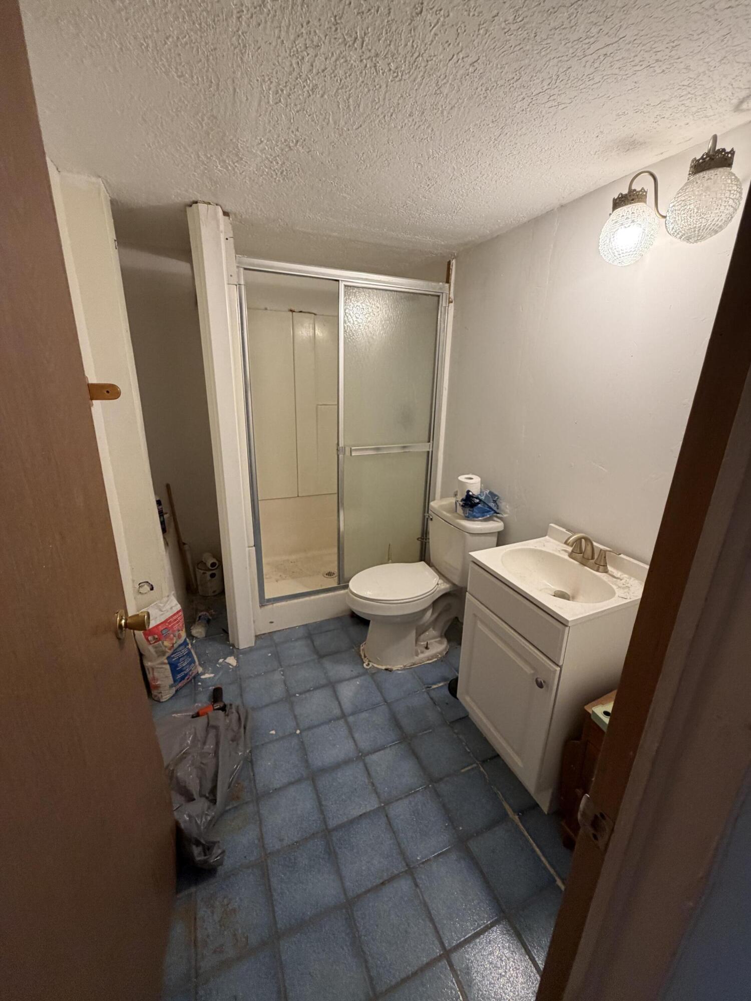 Photo 4 — 2009 Blake Road SW