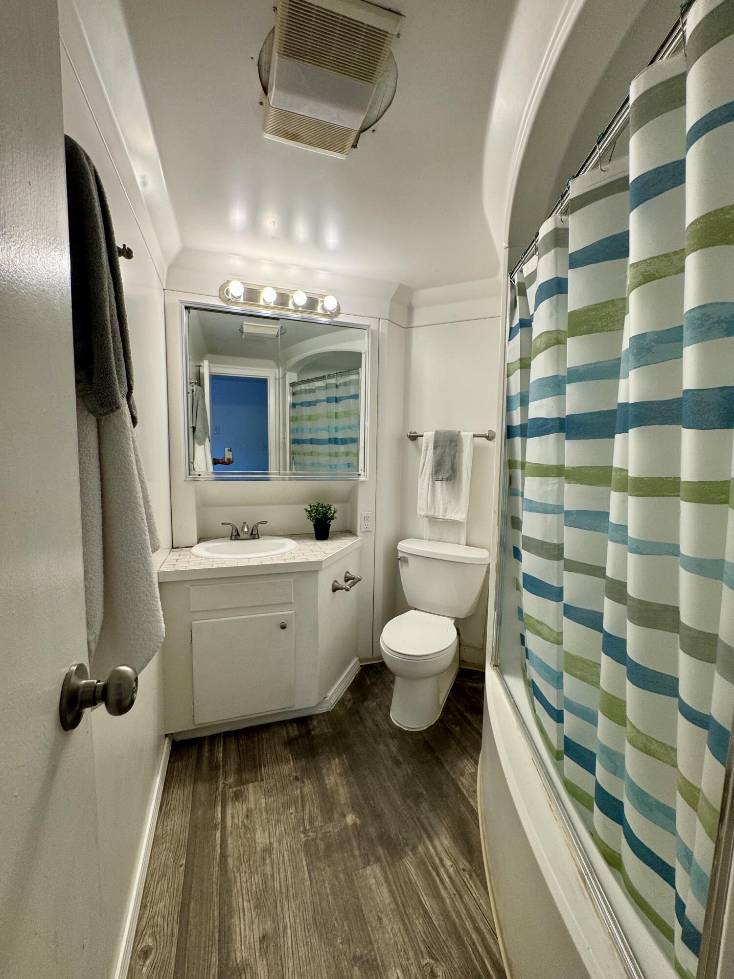 Photo 16 — 2800 Vail Avenue SE UNIT 232