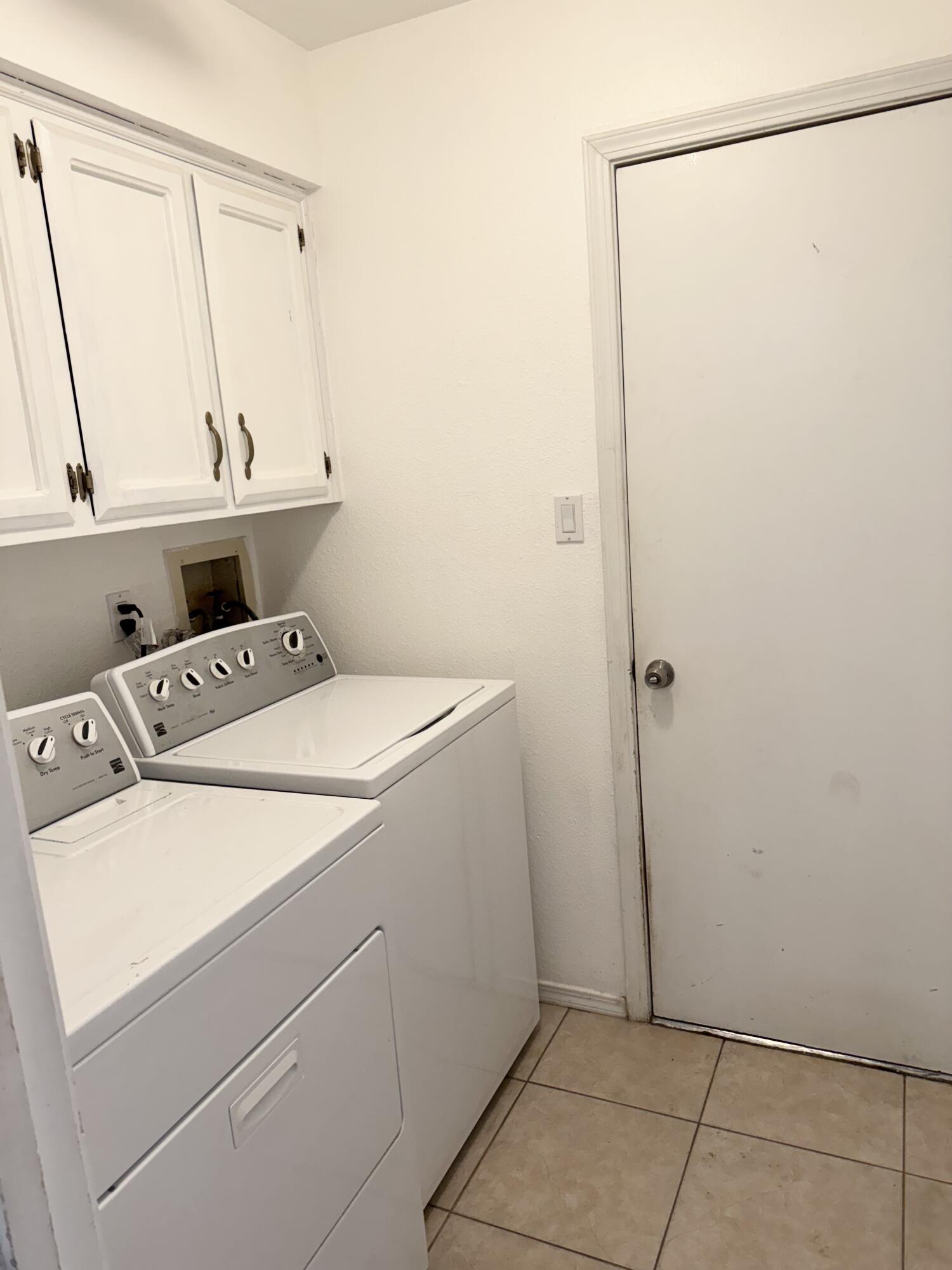 Photo 6 — 6205 Vista Montano Street NW