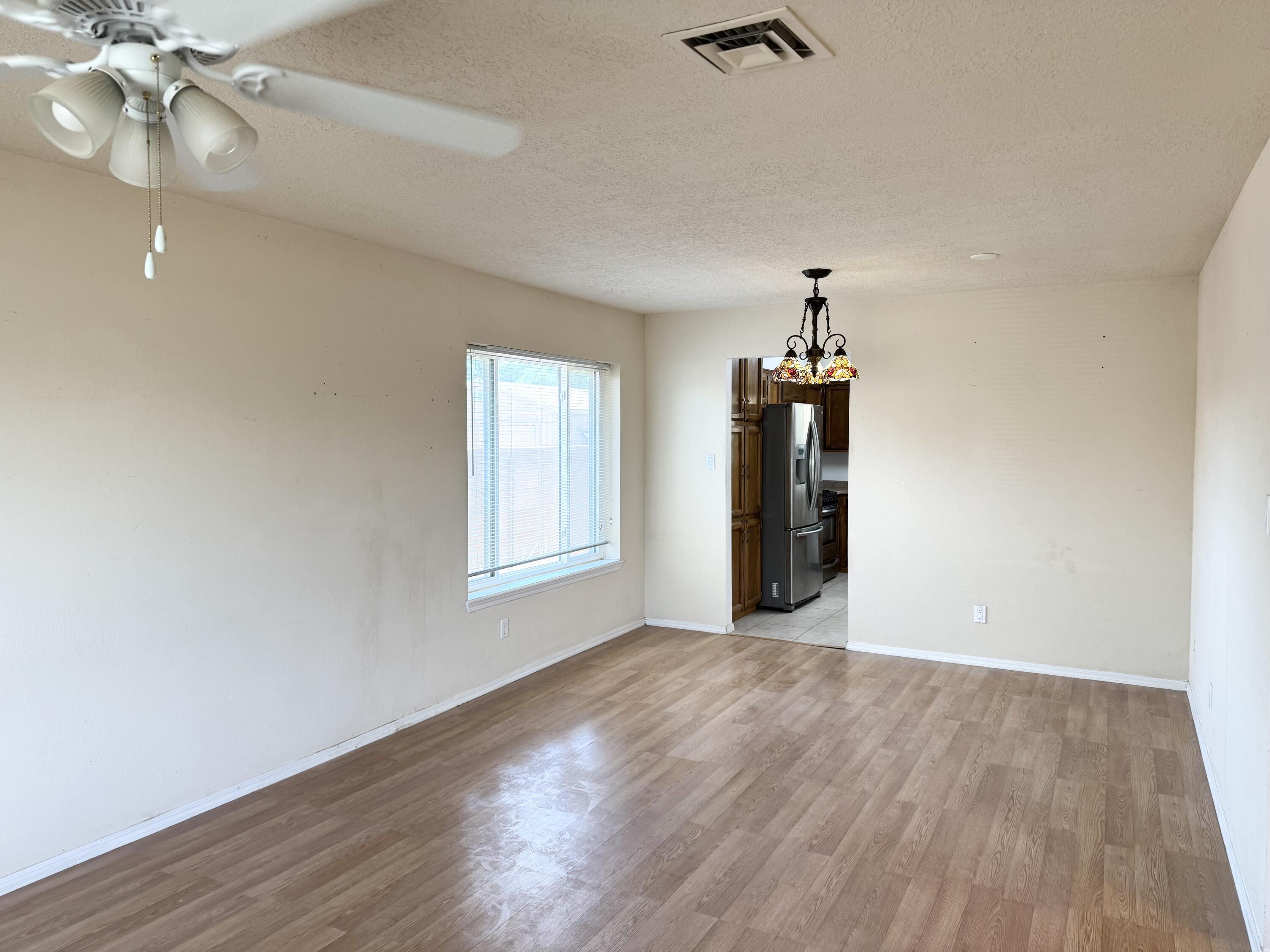 Photo 15 — 6205 Vista Montano Street NW