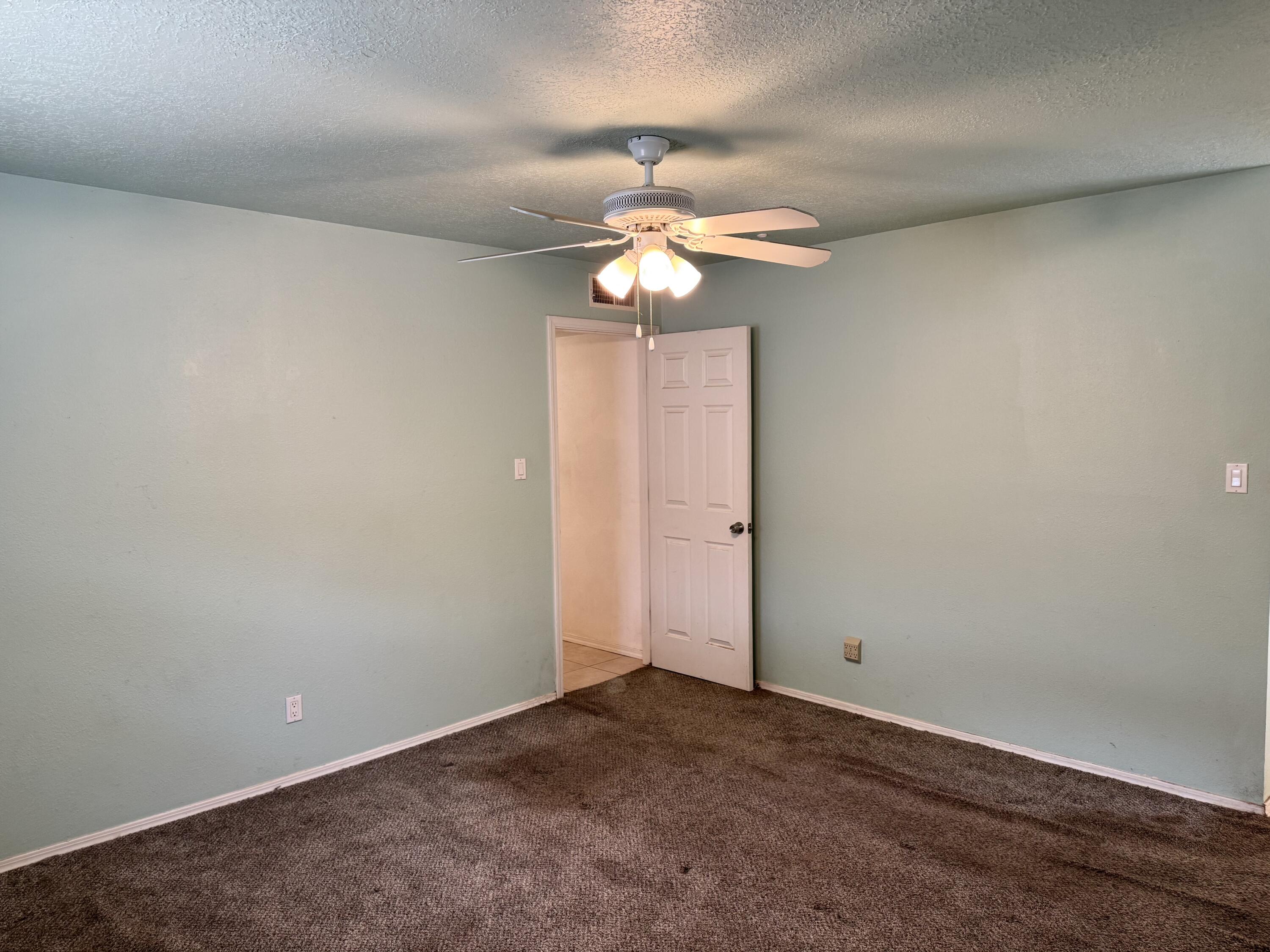 Photo 9 — 6205 Vista Montano Street NW