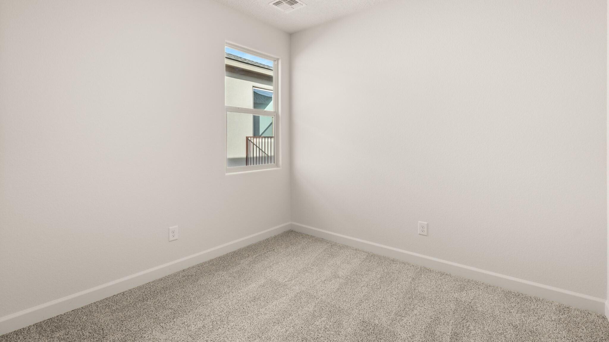 Photo 7 — 6739 Clayton Drive NE