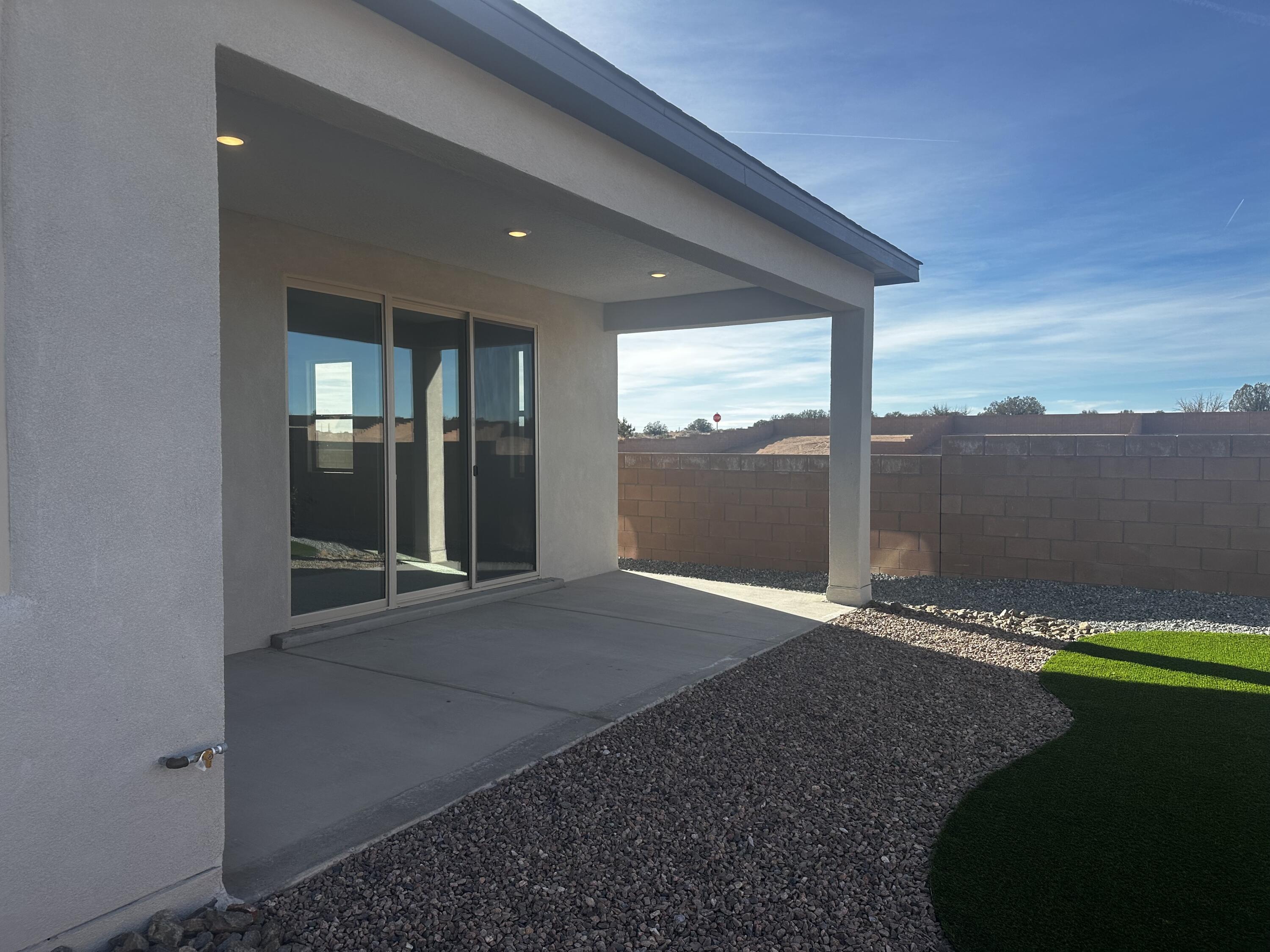 Photo 5 — 6739 Clayton Drive NE