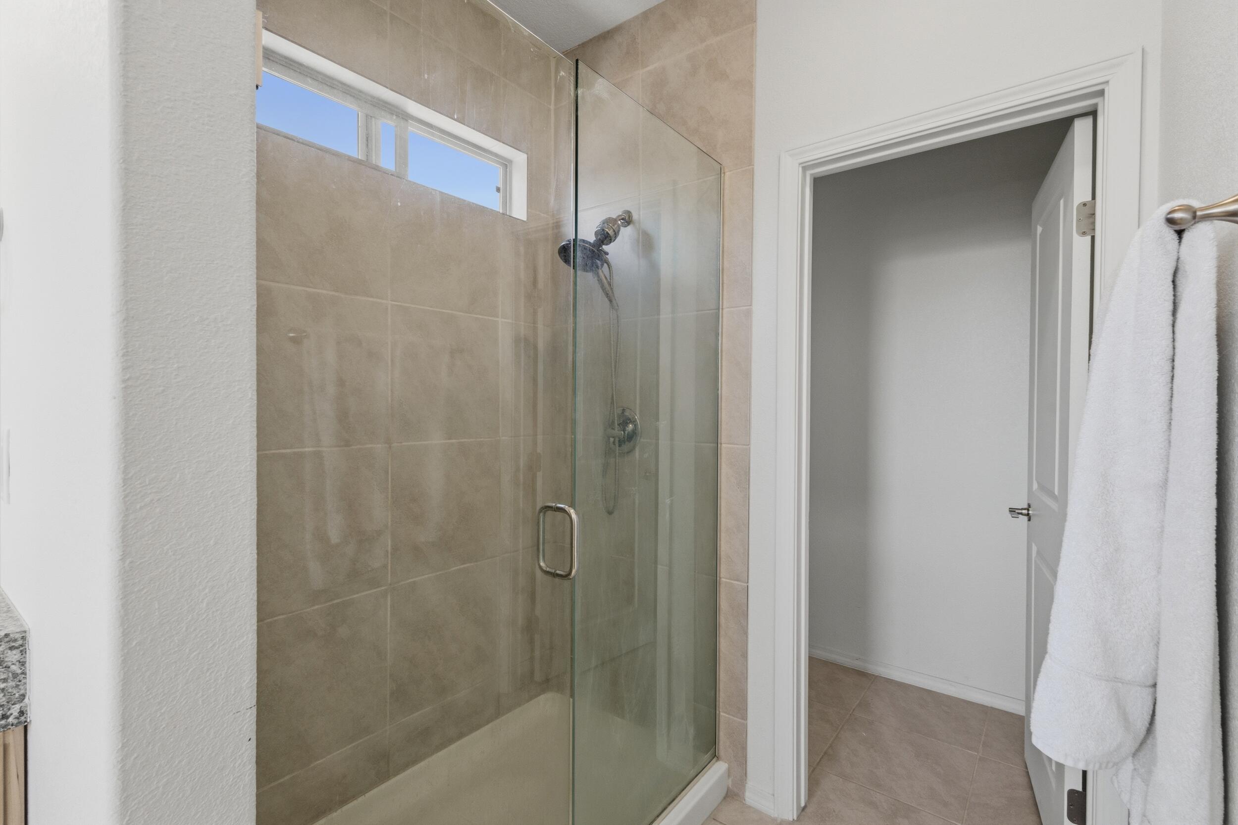 Photo 13 — 2027 White Dove Street SE