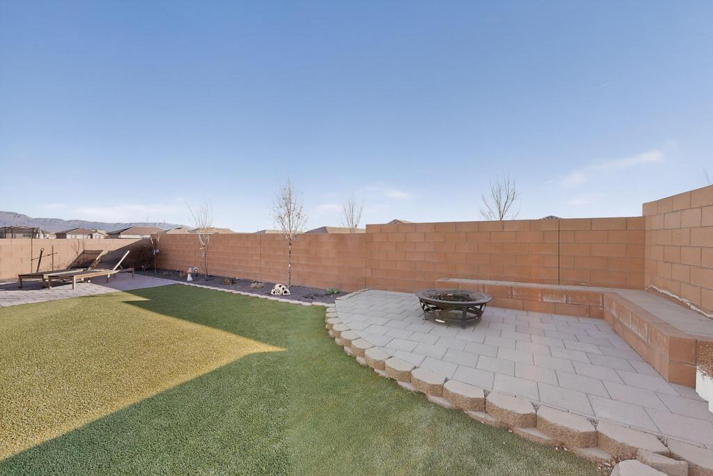 Photo 2 — 920 Turquesa Loop SE