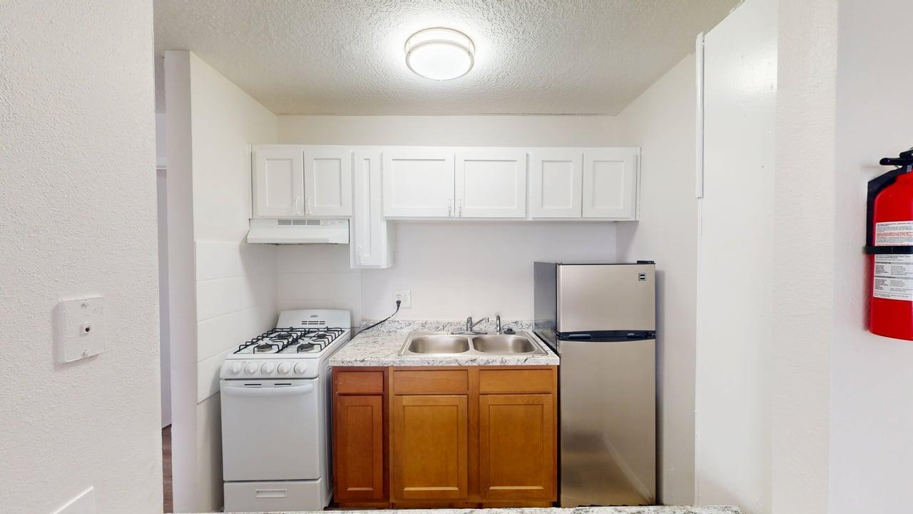 Photo 2 — 433 Mesilla & 437 (4 lots) Street SE