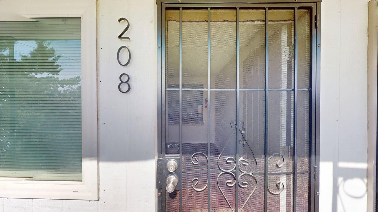 Photo 10 — 433 Mesilla & 437 (4 lots) Street SE