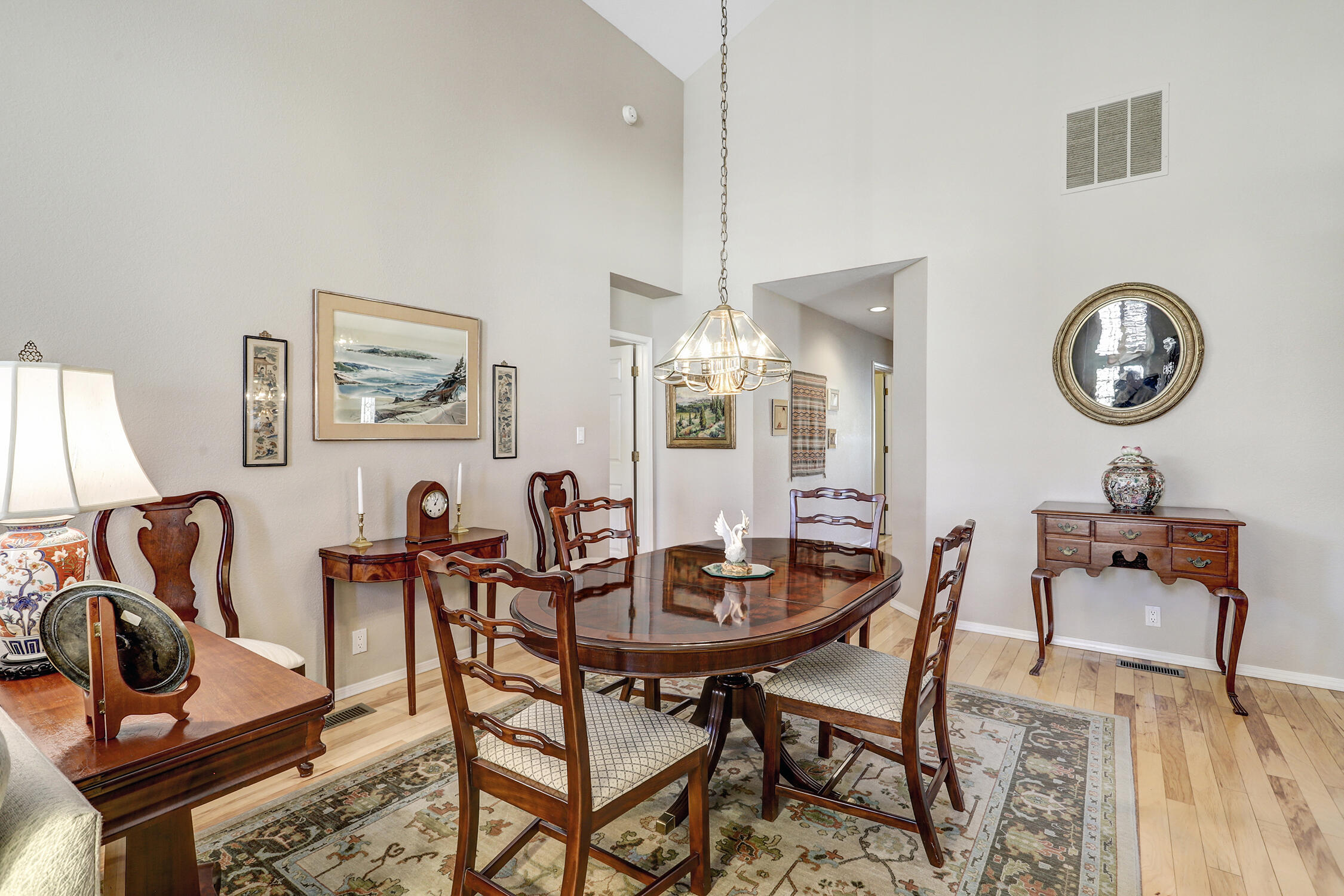 Photo 16 — 1211 Blue Quail Road NE