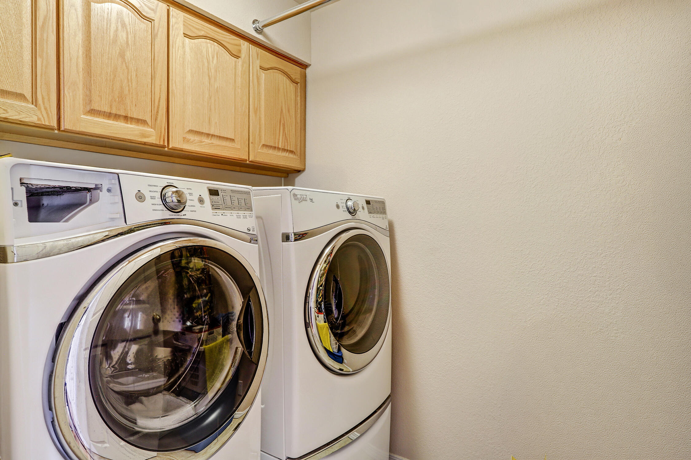 Photo 2 — 1211 Blue Quail Road NE