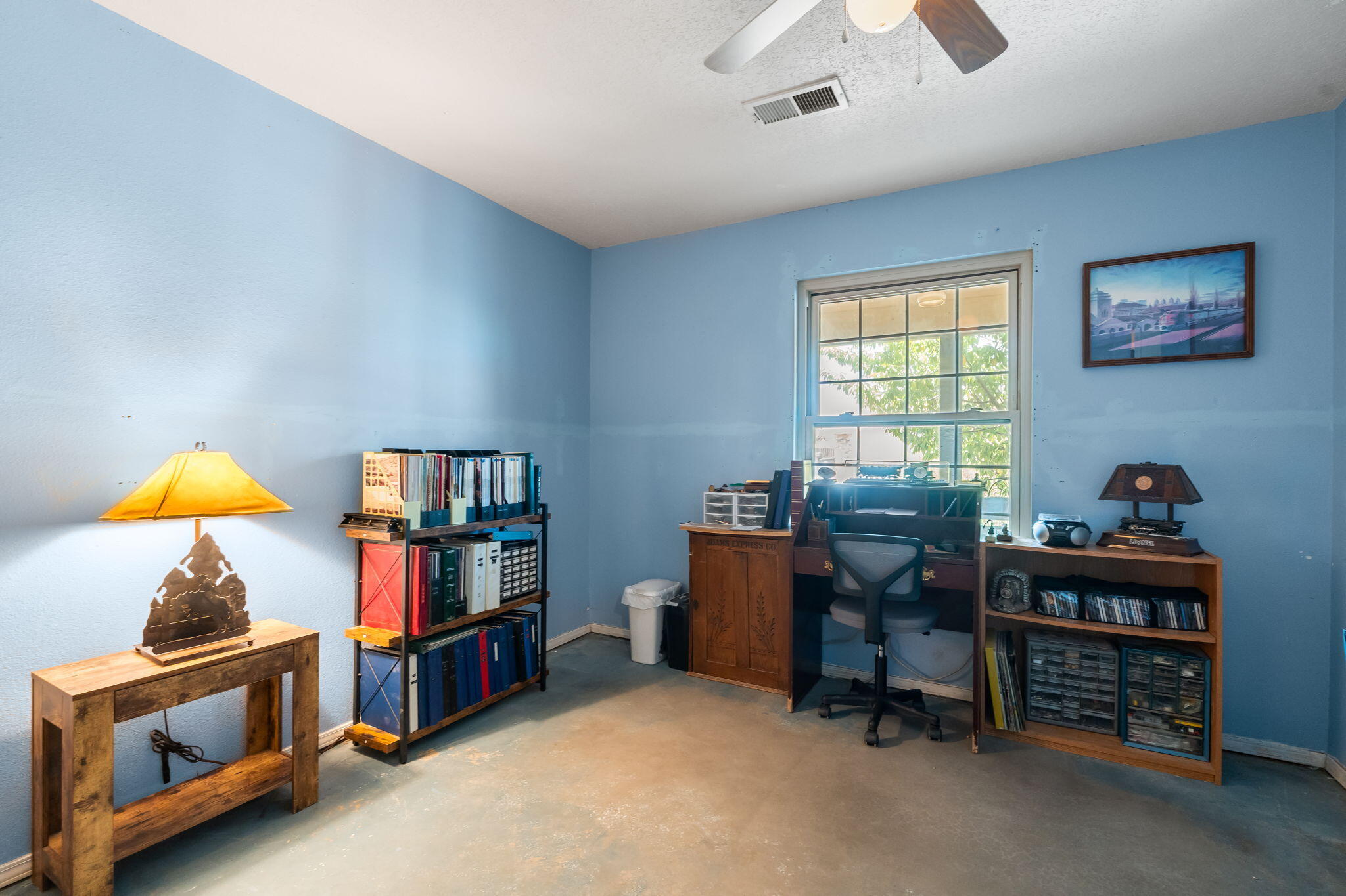 Photo 19 — 7541 Mackenzie Drive NE