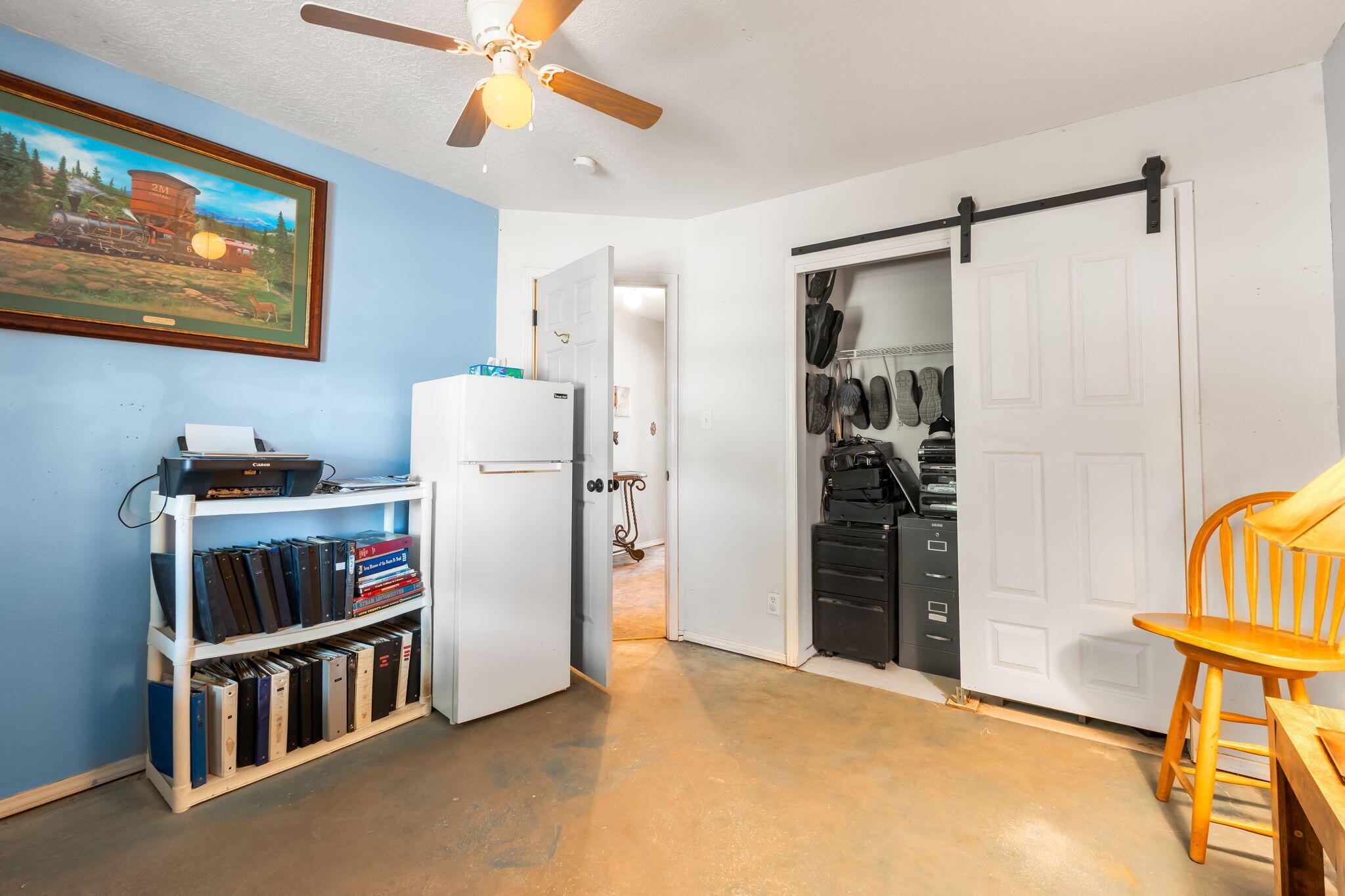 Photo 20 — 7541 Mackenzie Drive NE