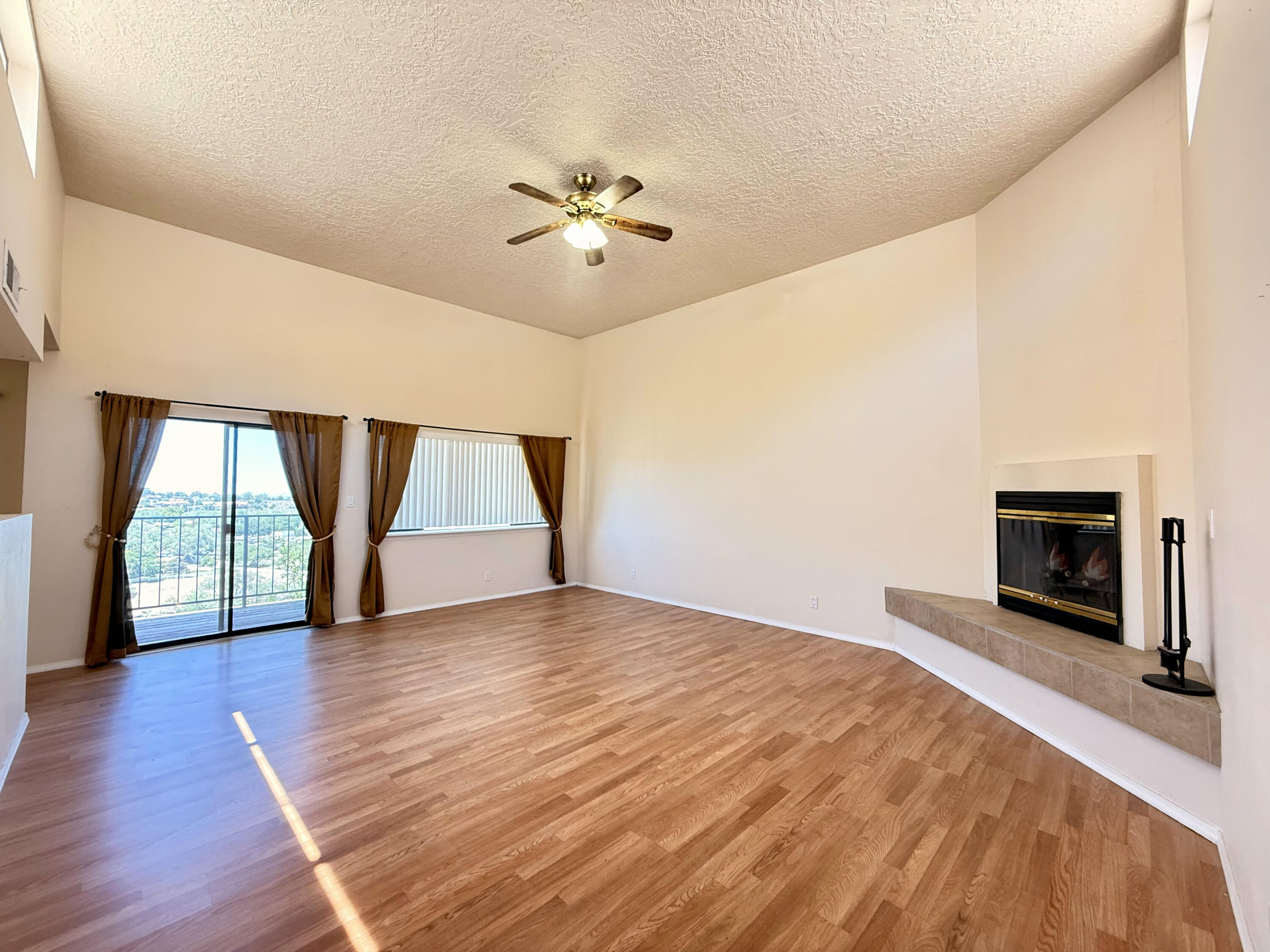 Photo 14 — 523 Pinon Creek Road SE