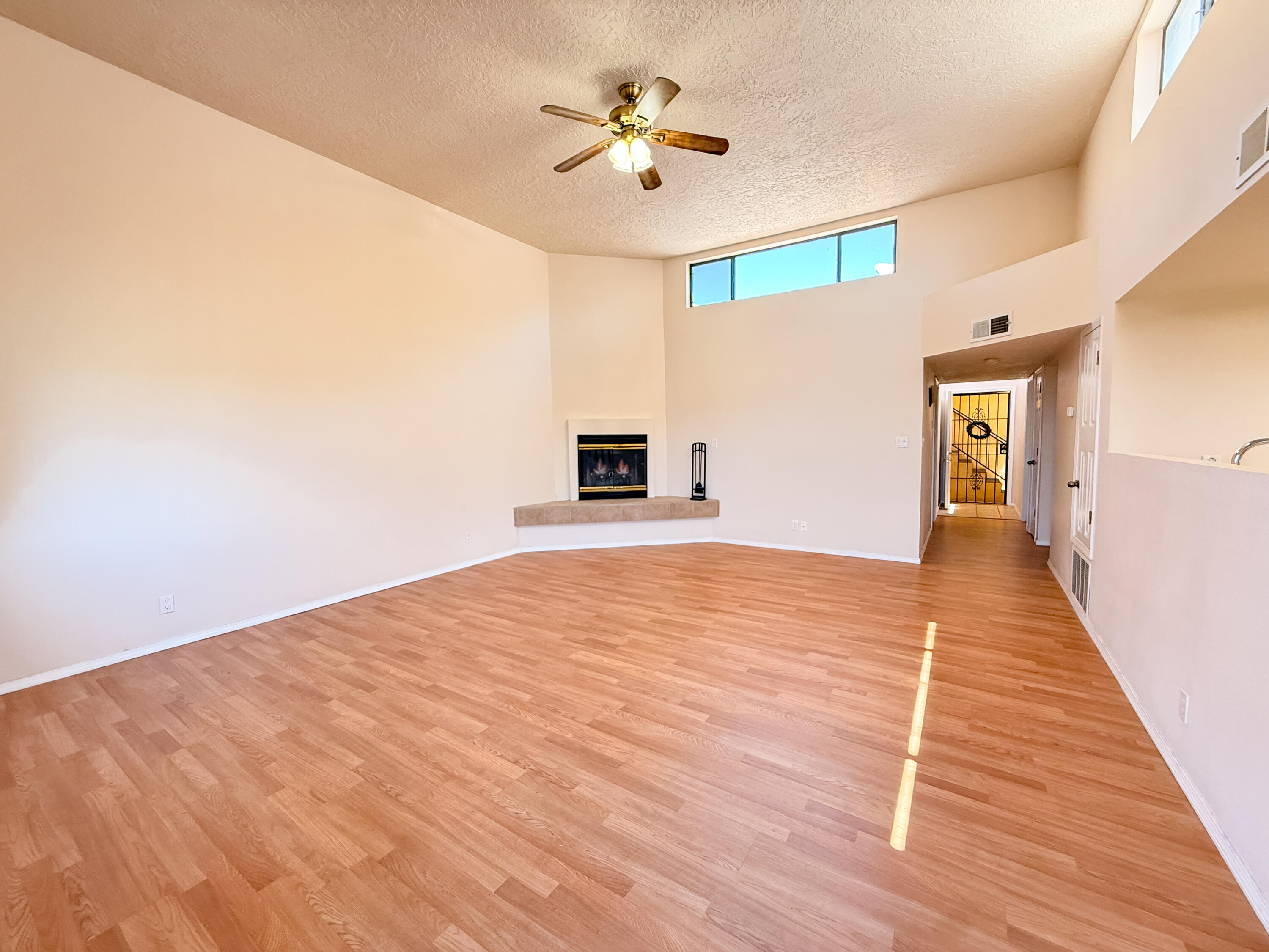 Photo 16 — 523 Pinon Creek Road SE