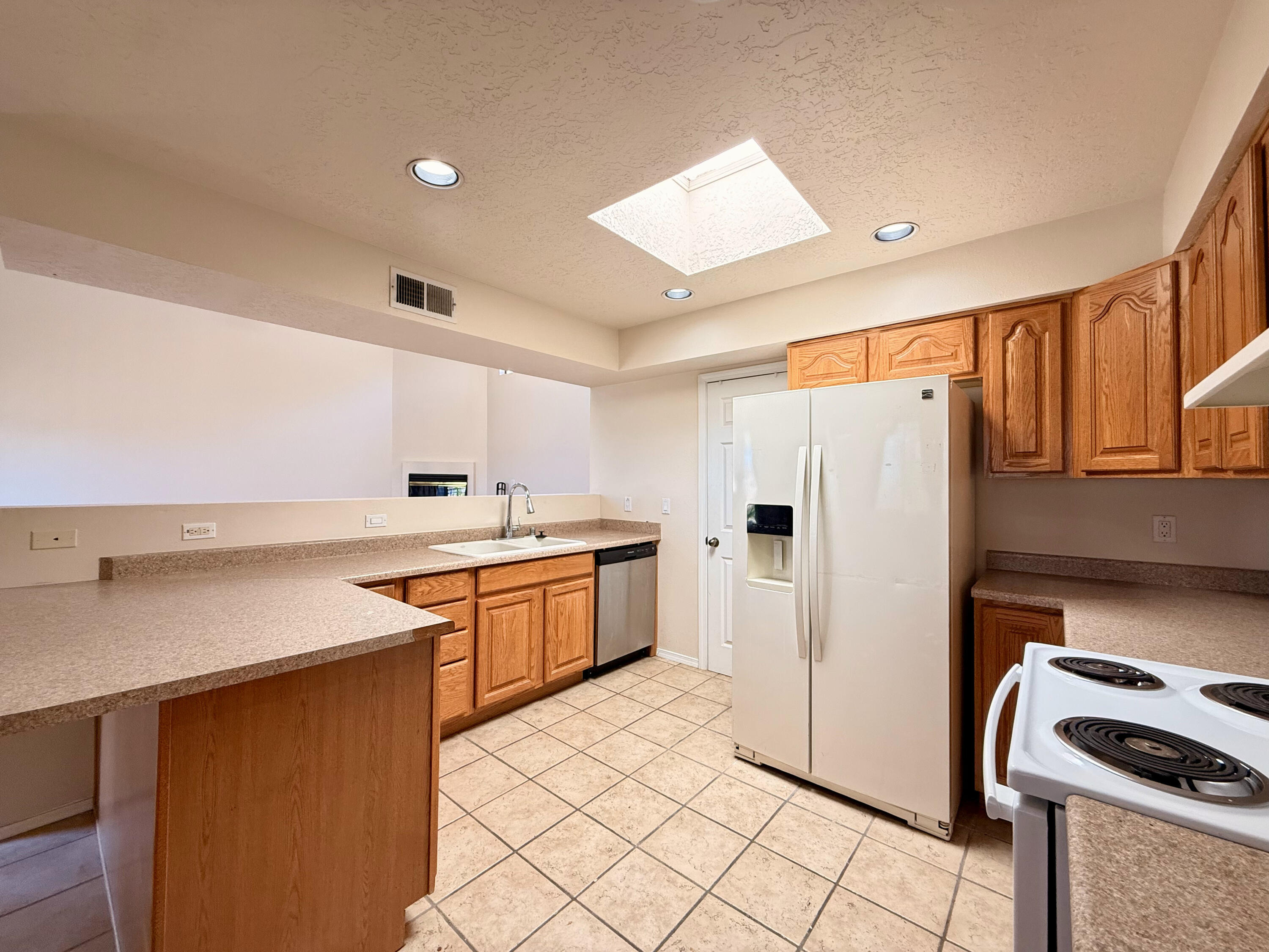 Photo 17 — 523 Pinon Creek Road SE