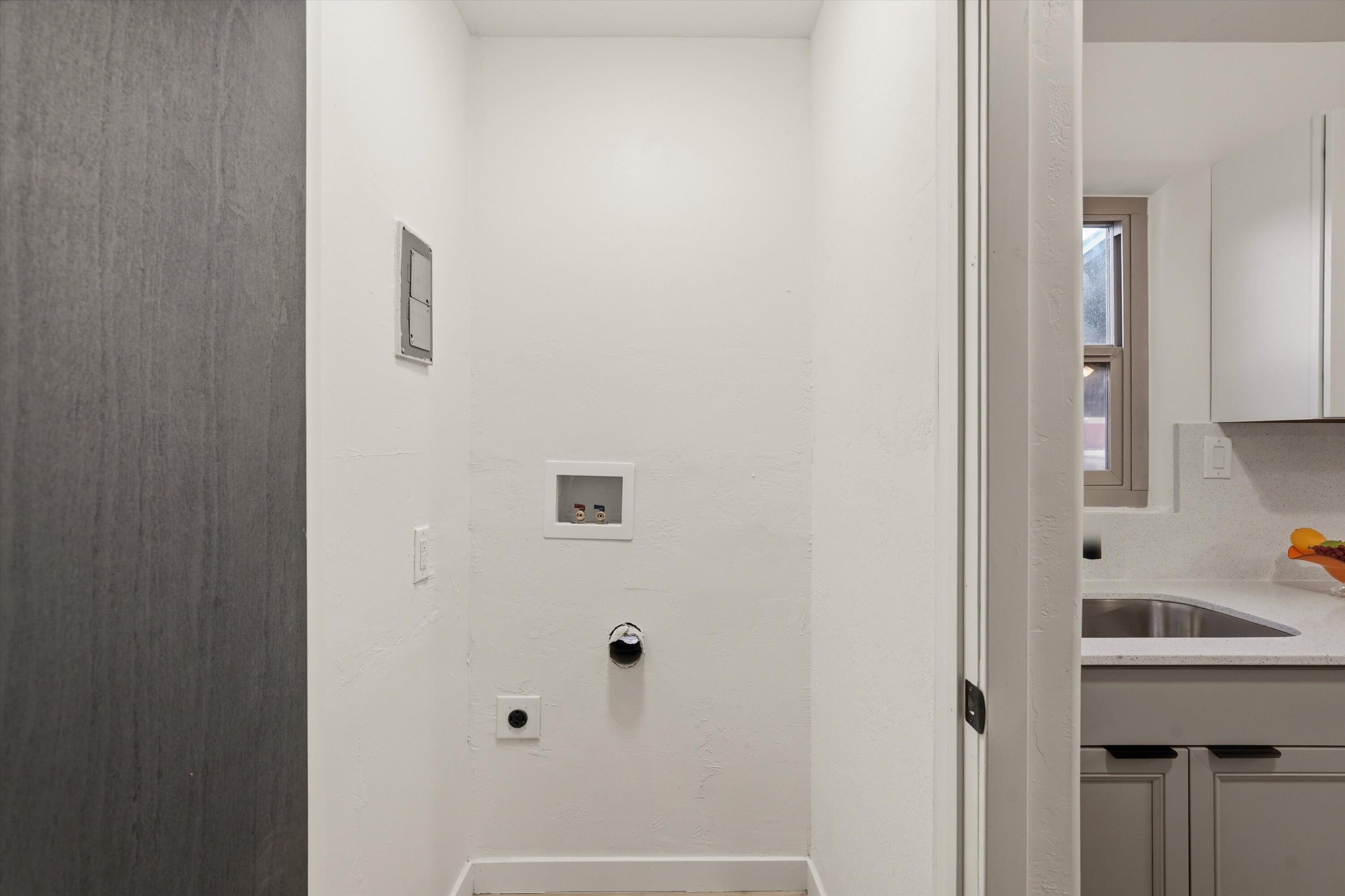 Photo 12 — 1318 Truman Street SE