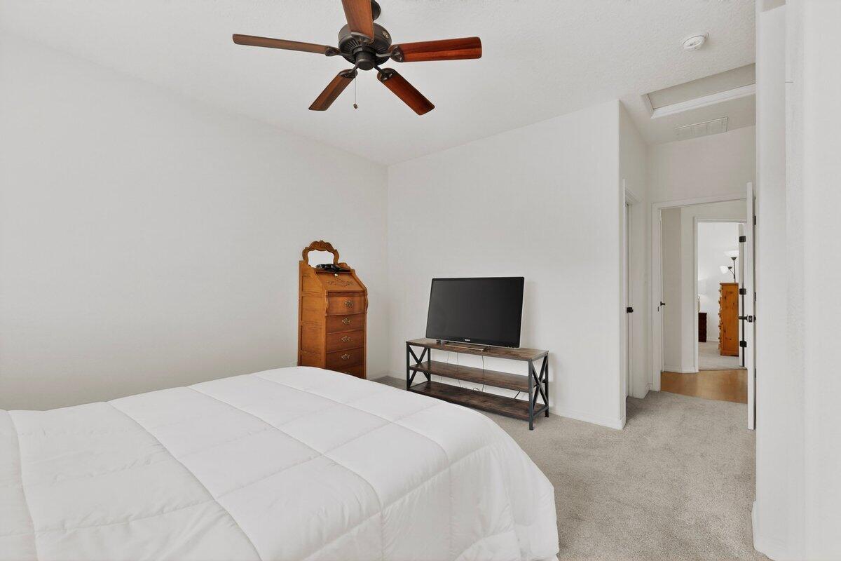 Photo 8 — 241 Rio Chama Circle SW