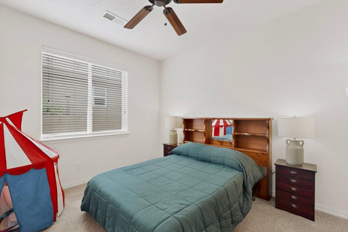 Photo 13 — 241 Rio Chama Circle SW