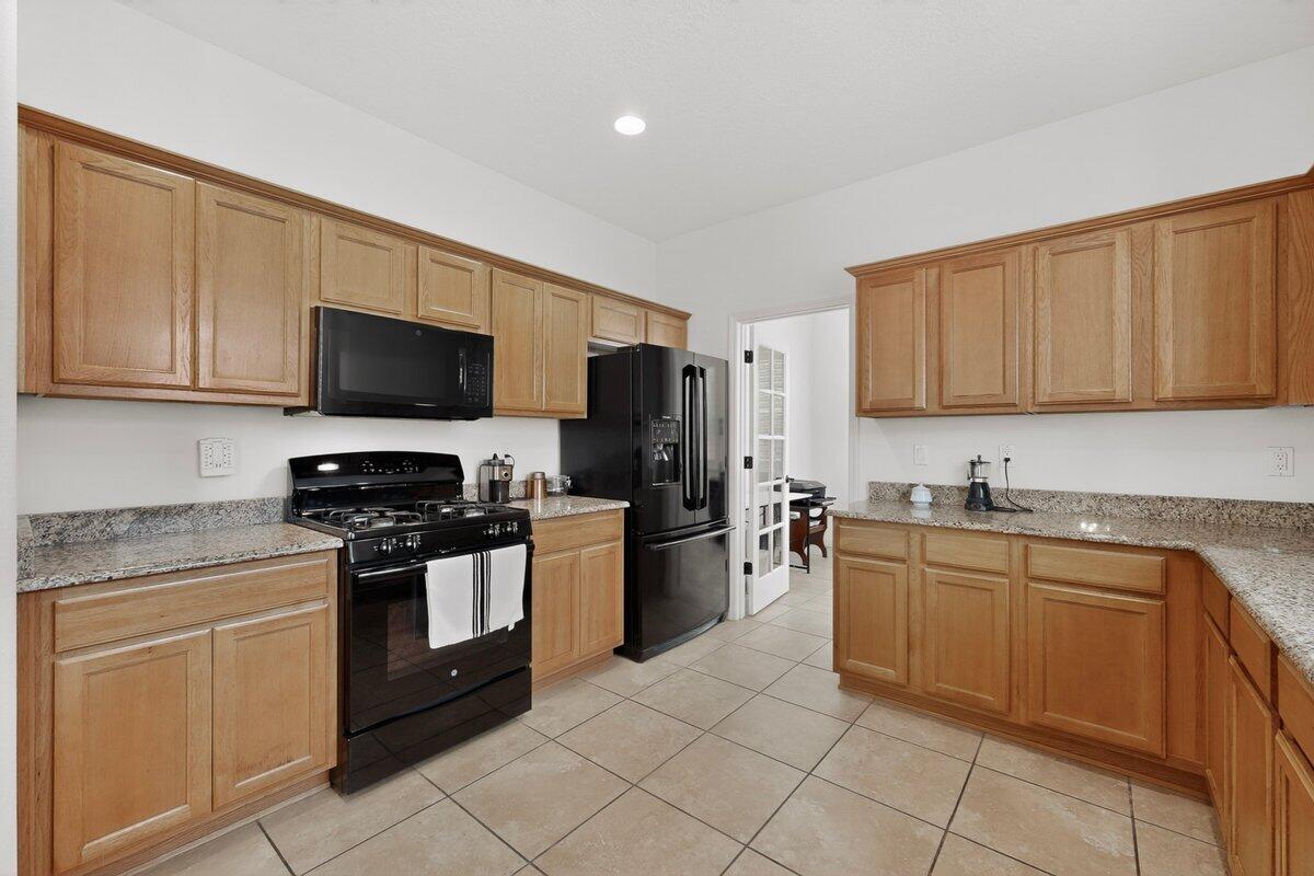 Photo 4 — 241 Rio Chama Circle SW