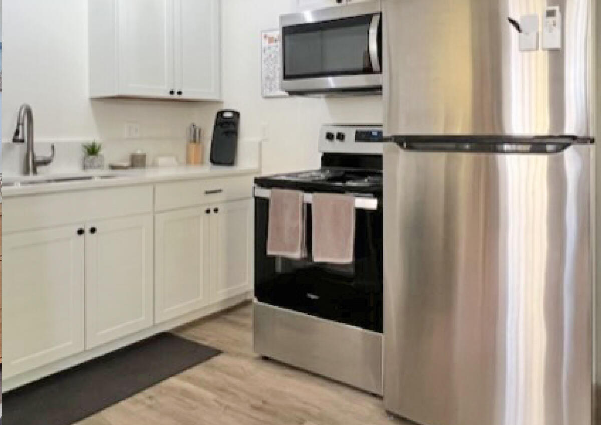 Photo 6 — 511 Spruce Street SE