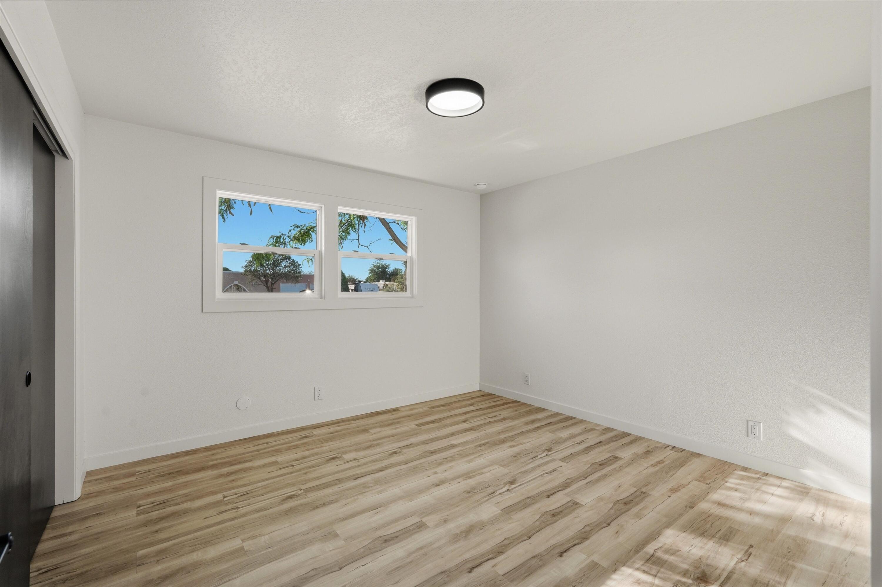 Photo 19 — 514 Villa Verde Drive SE