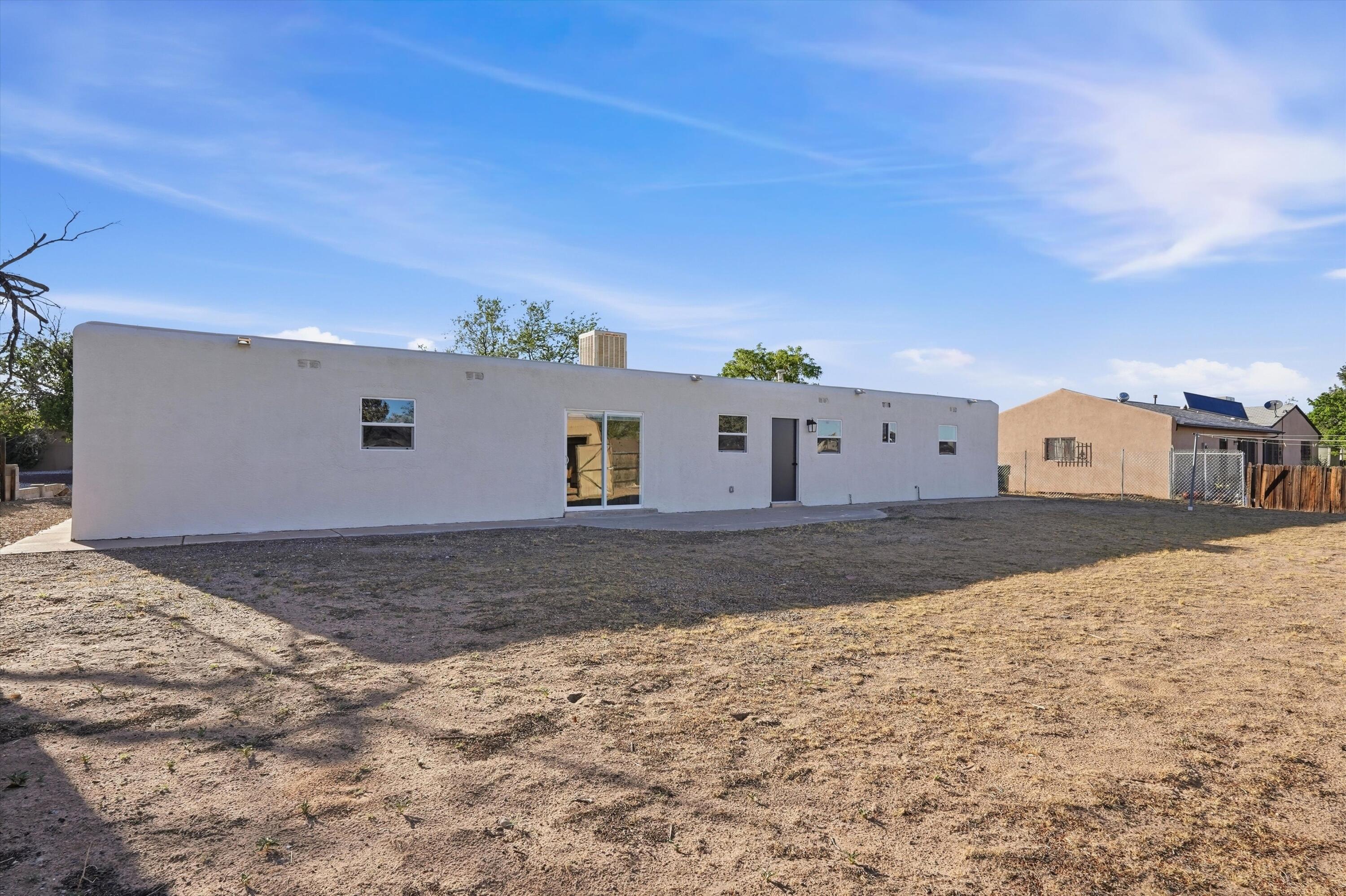 Photo 12 — 514 Villa Verde Drive SE