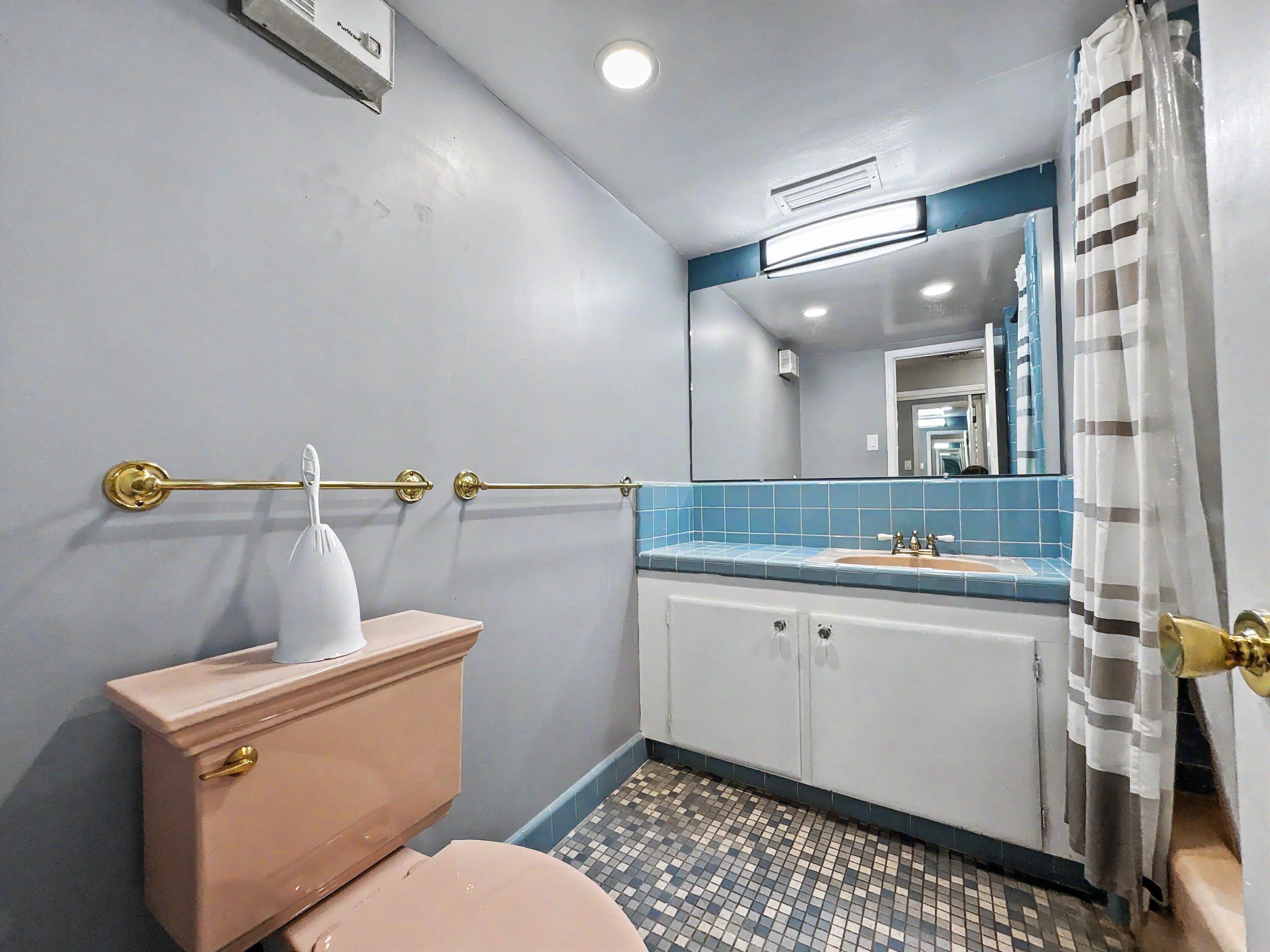 Photo 8 — 600 Alcalde Place SW 6C