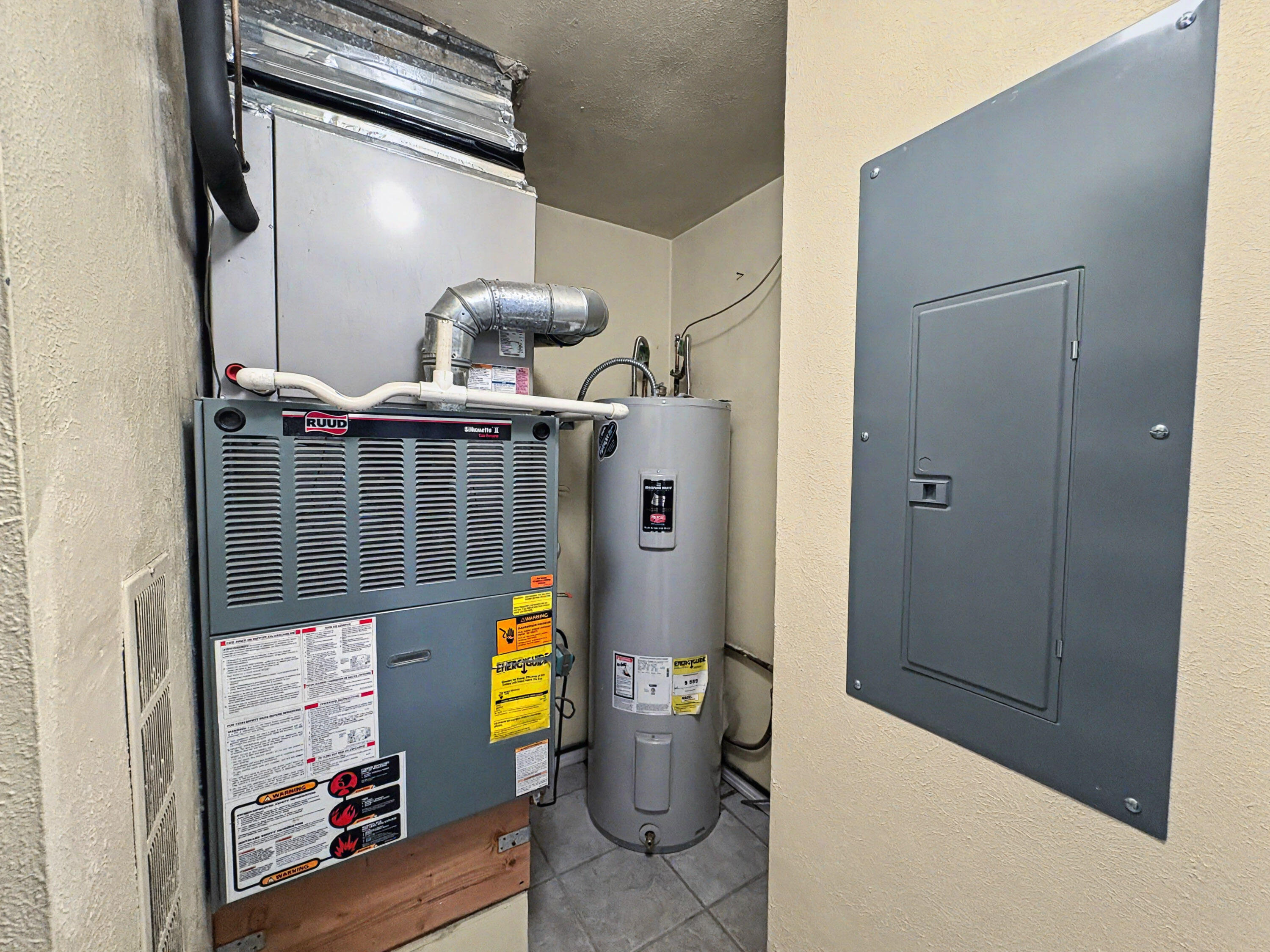 Photo 5 — 600 Alcalde Place SW 6C