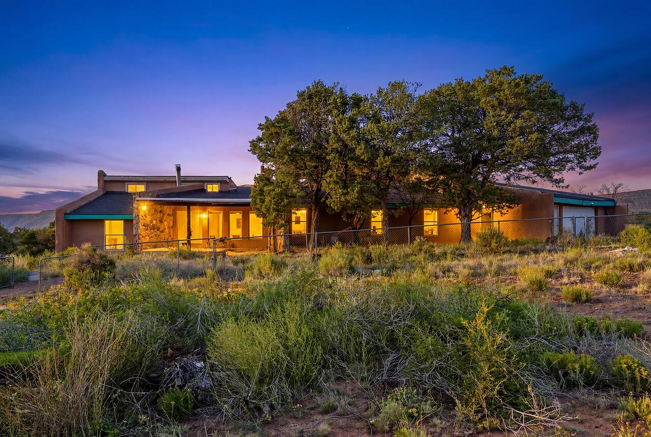 64 Lobo Creek Road, Grants, NM 87020