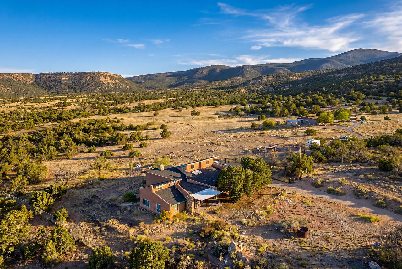 Photo 7 — 64 Lobo Creek Road
