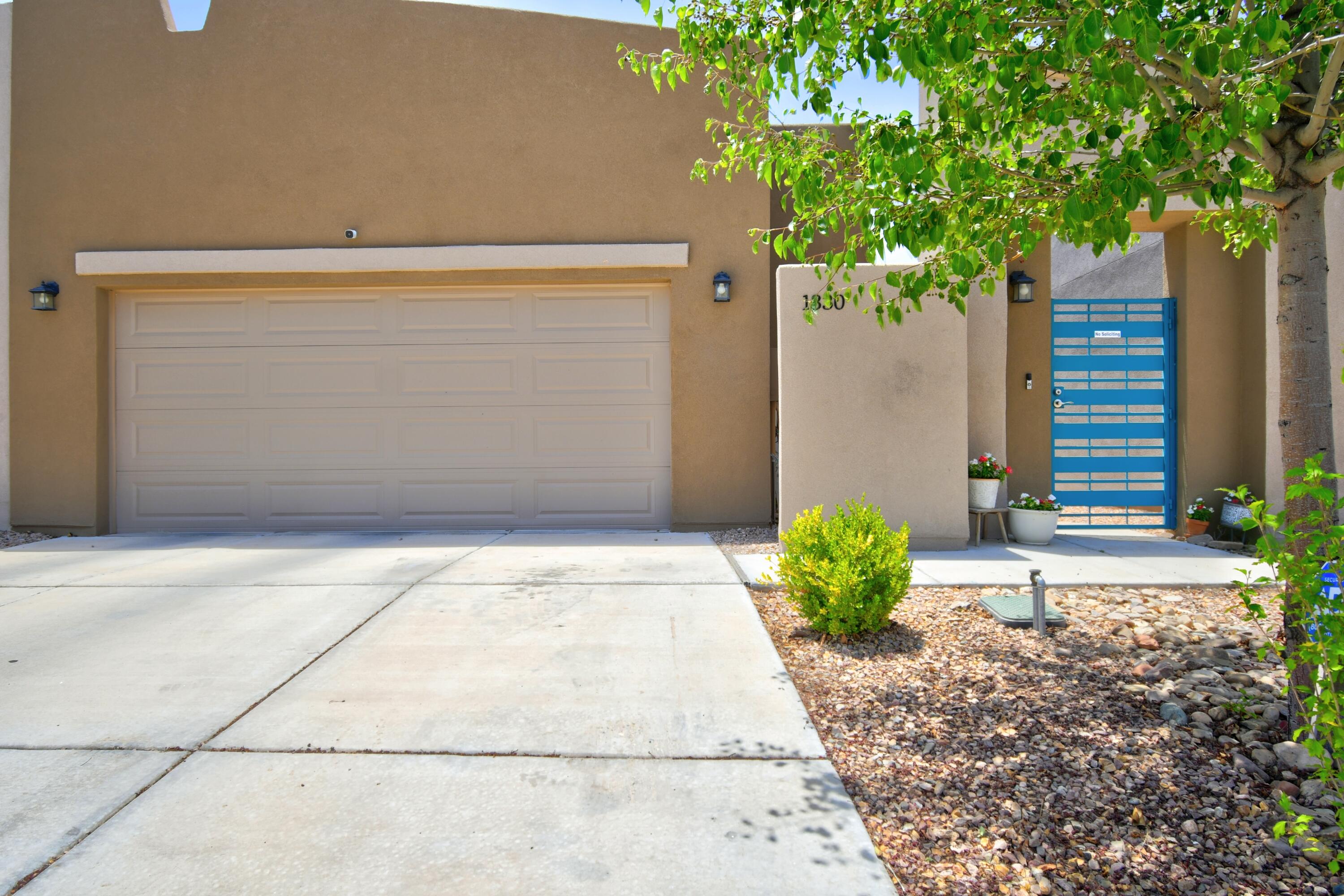 1330 Tierra Verde Loop NW, Los Lunas, NM 87031