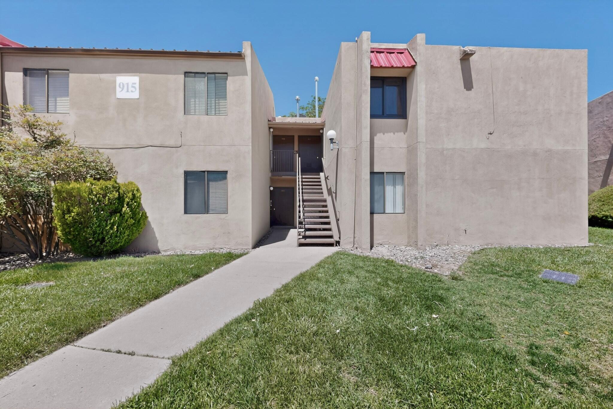Photo 6 — 915 Country Club Drive SE APT H