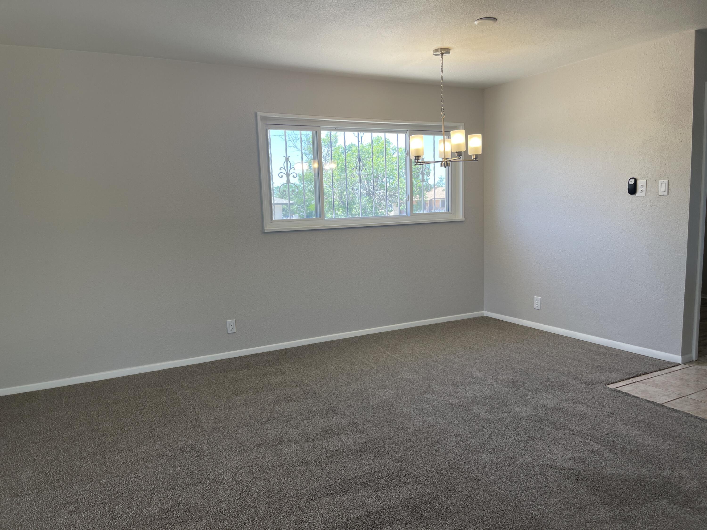 Photo 15 — 4400 Hilton Avenue NE