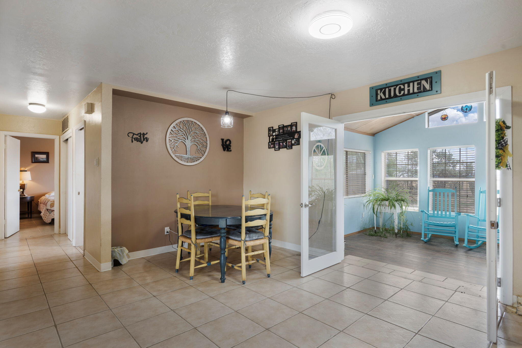 Photo 3 — 21 Buckhorn Avenue