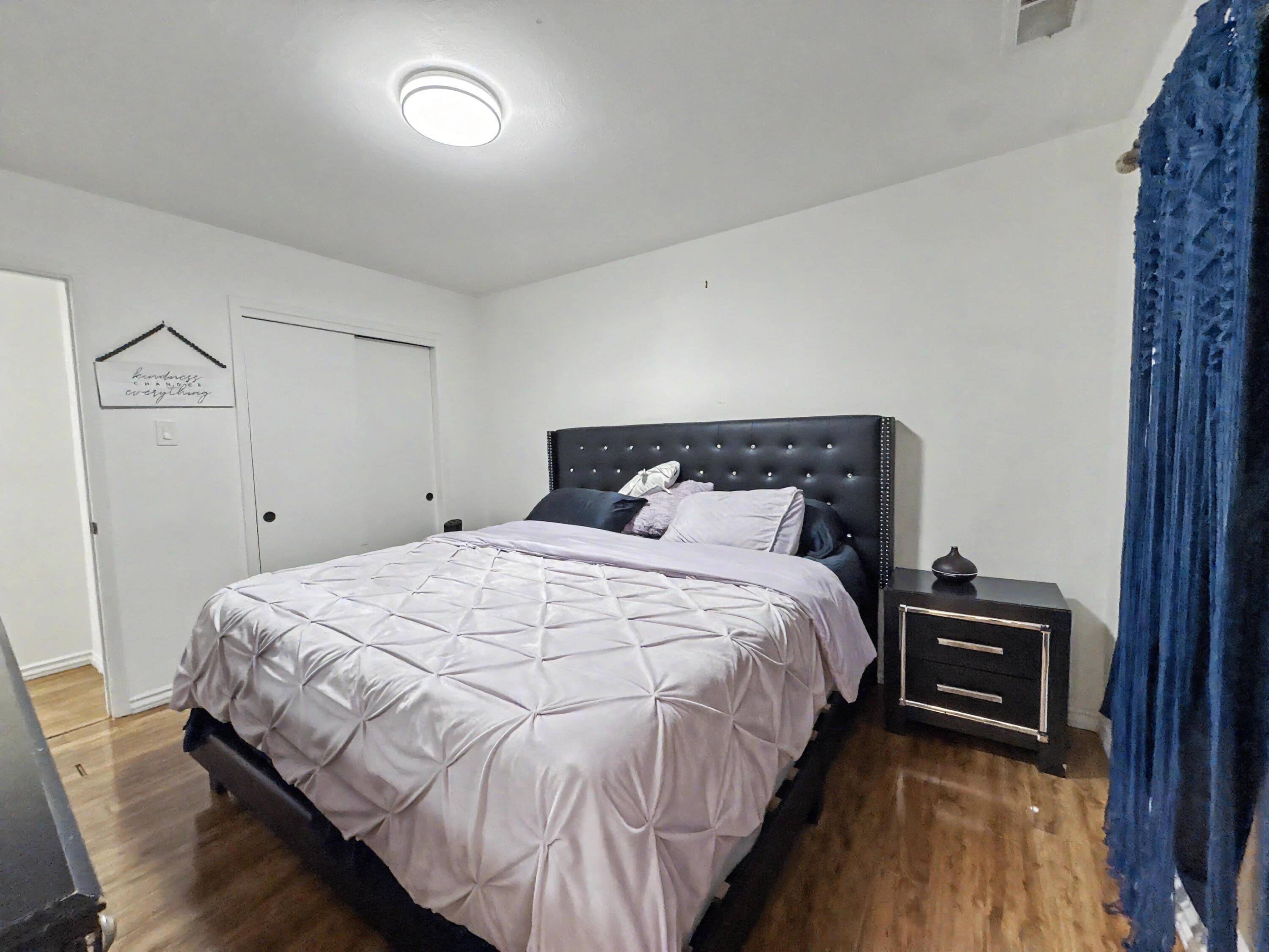 Photo 8 — 3808 Candelaria Road NE