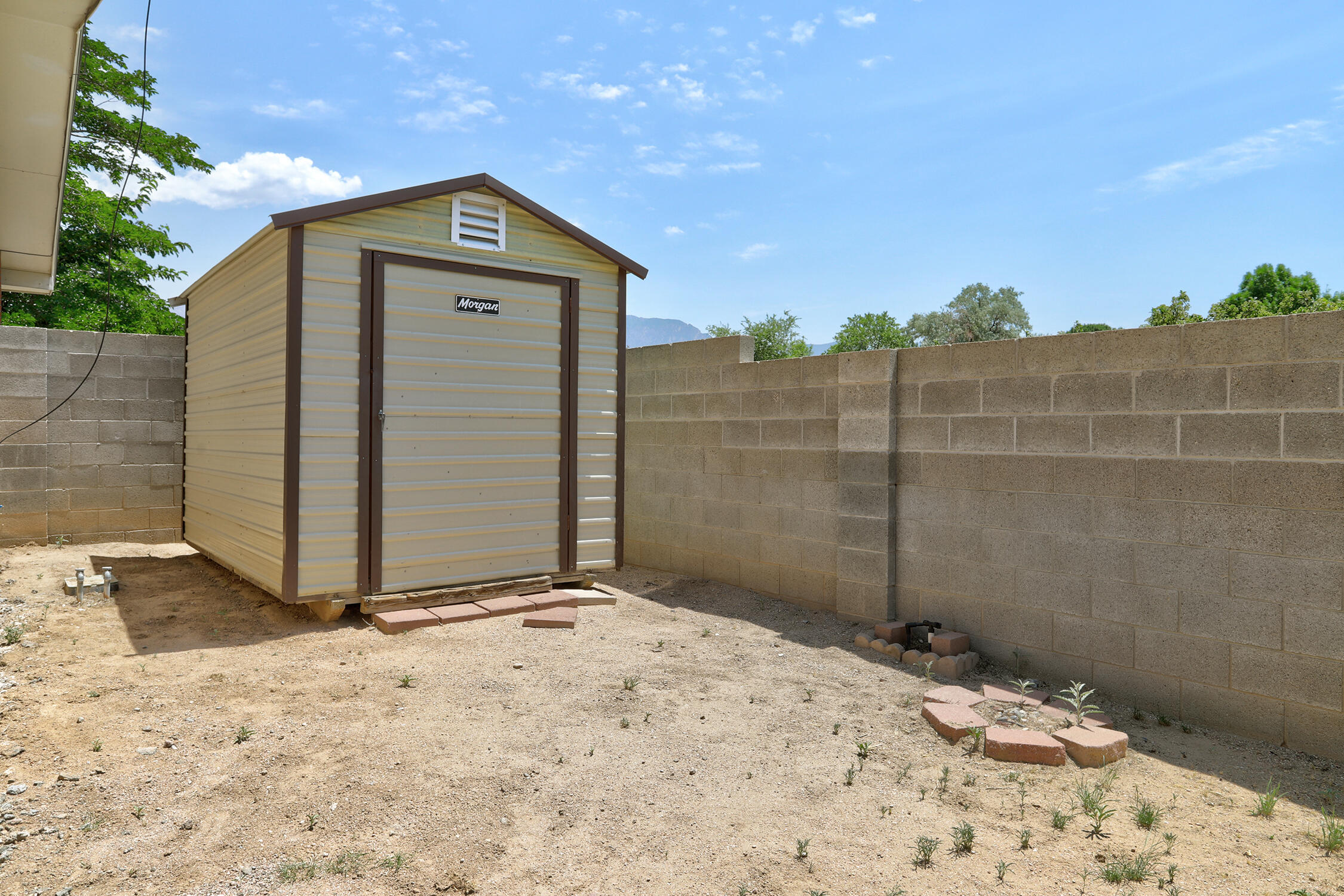 Photo 3 — 8546 Yeager Drive NE