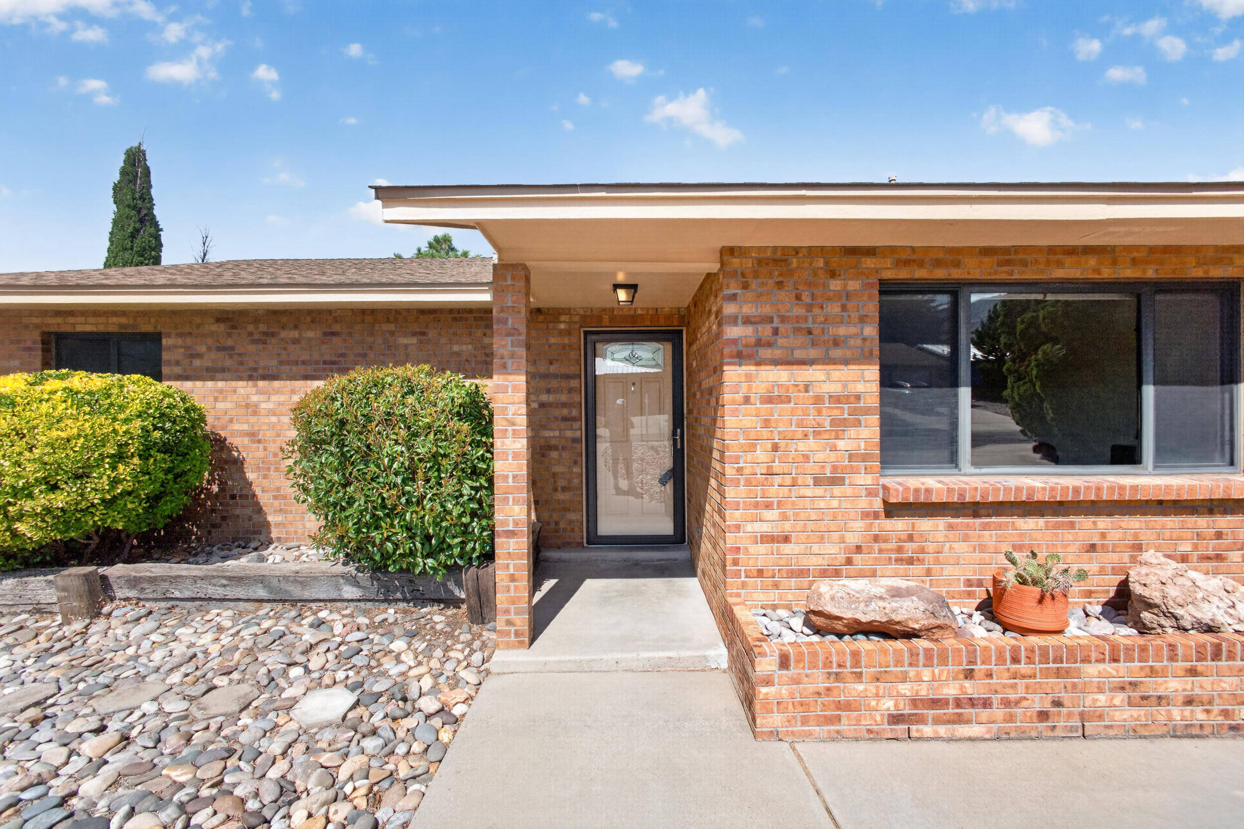 Photo 17 — 1505 Willys Knight Drive NE