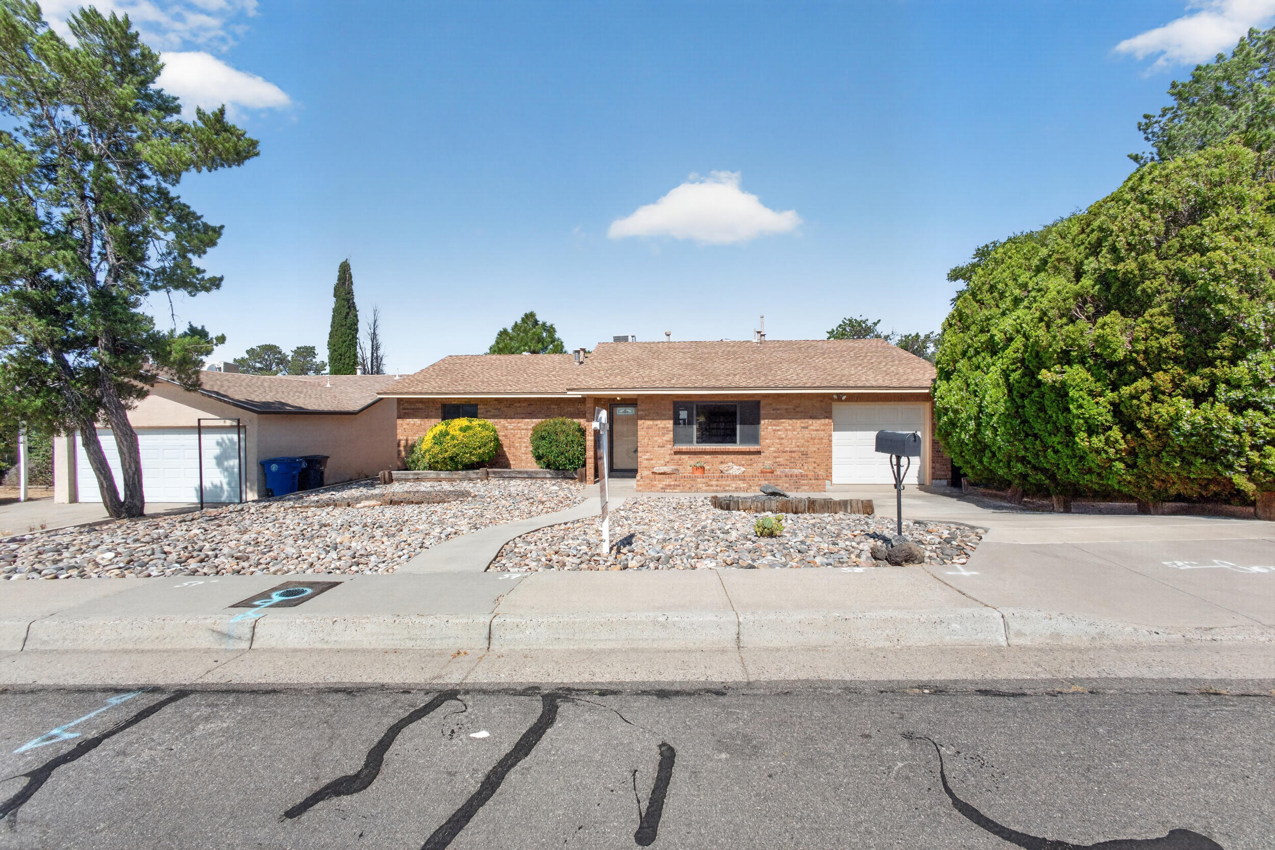 Photo 18 — 1505 Willys Knight Drive NE