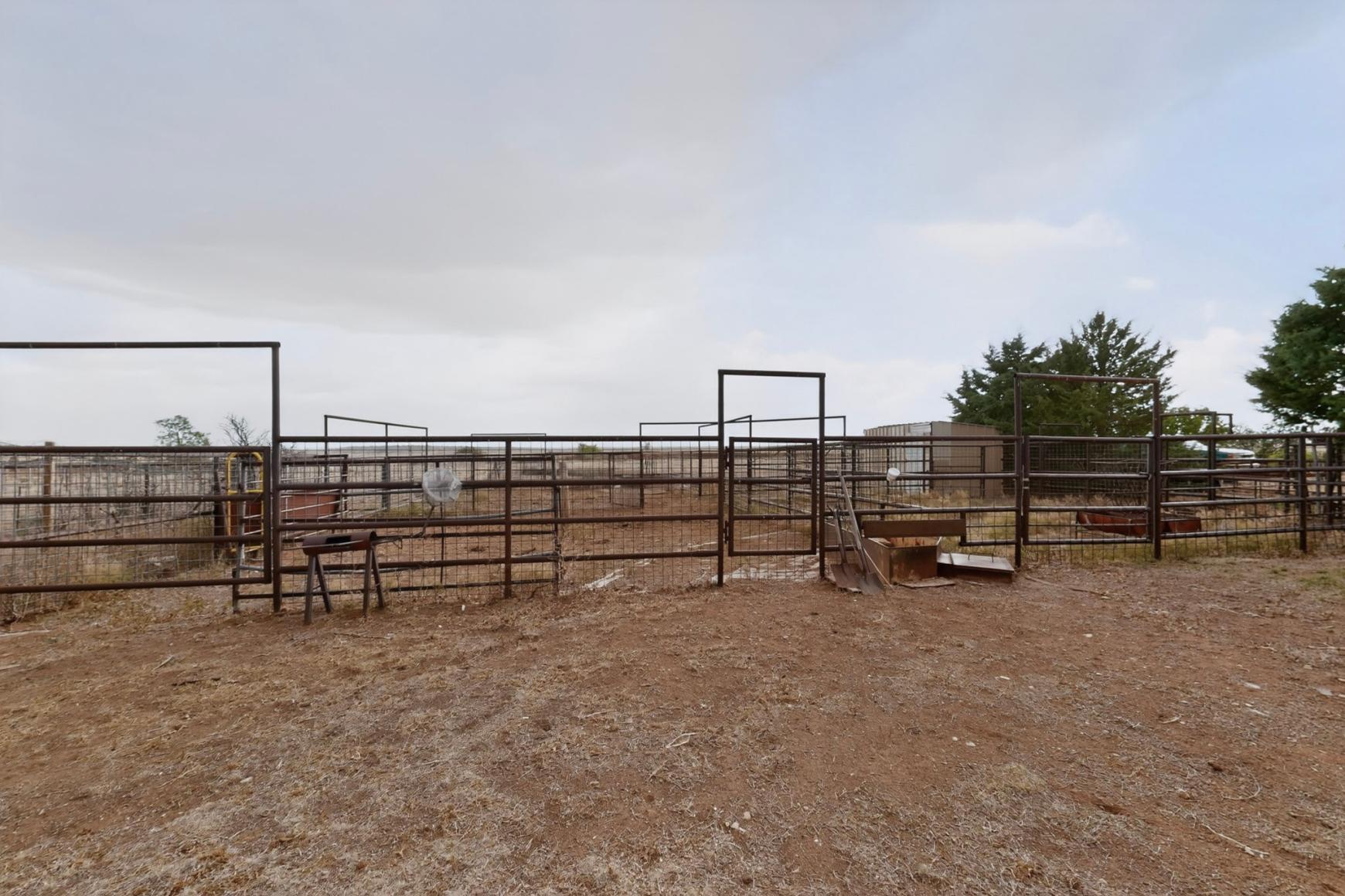 Photo 19 — 10 E Lupe Road