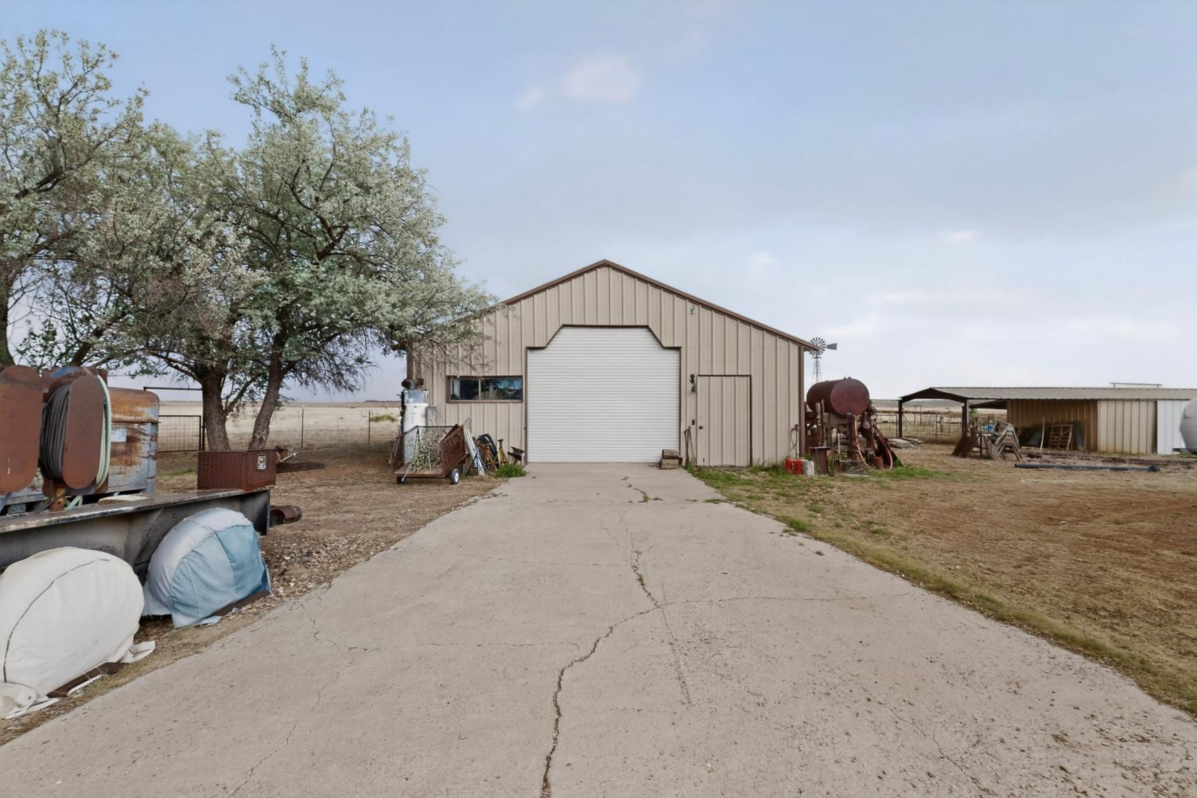 Photo 18 — 10 E Lupe Road