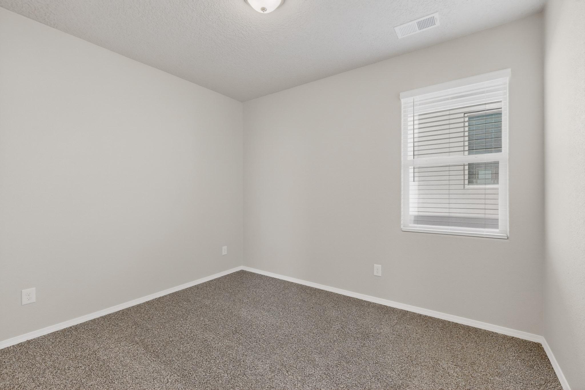 Photo 12 — 10654 Valedon Lane SW