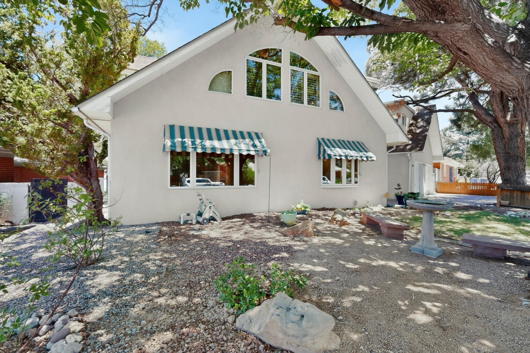 Photo 2 — 1400 Solano Drive NE
