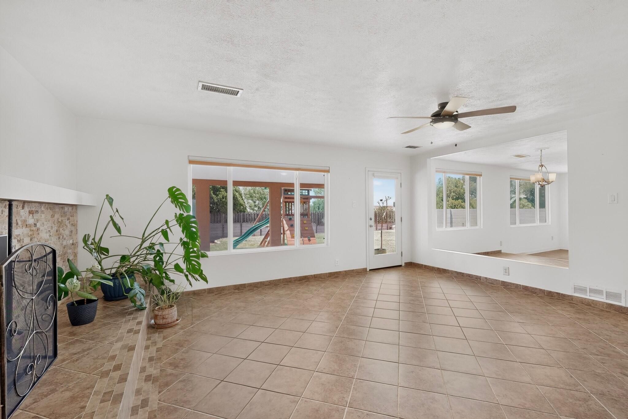 Photo 19 — 11420 Manitoba Drive NE