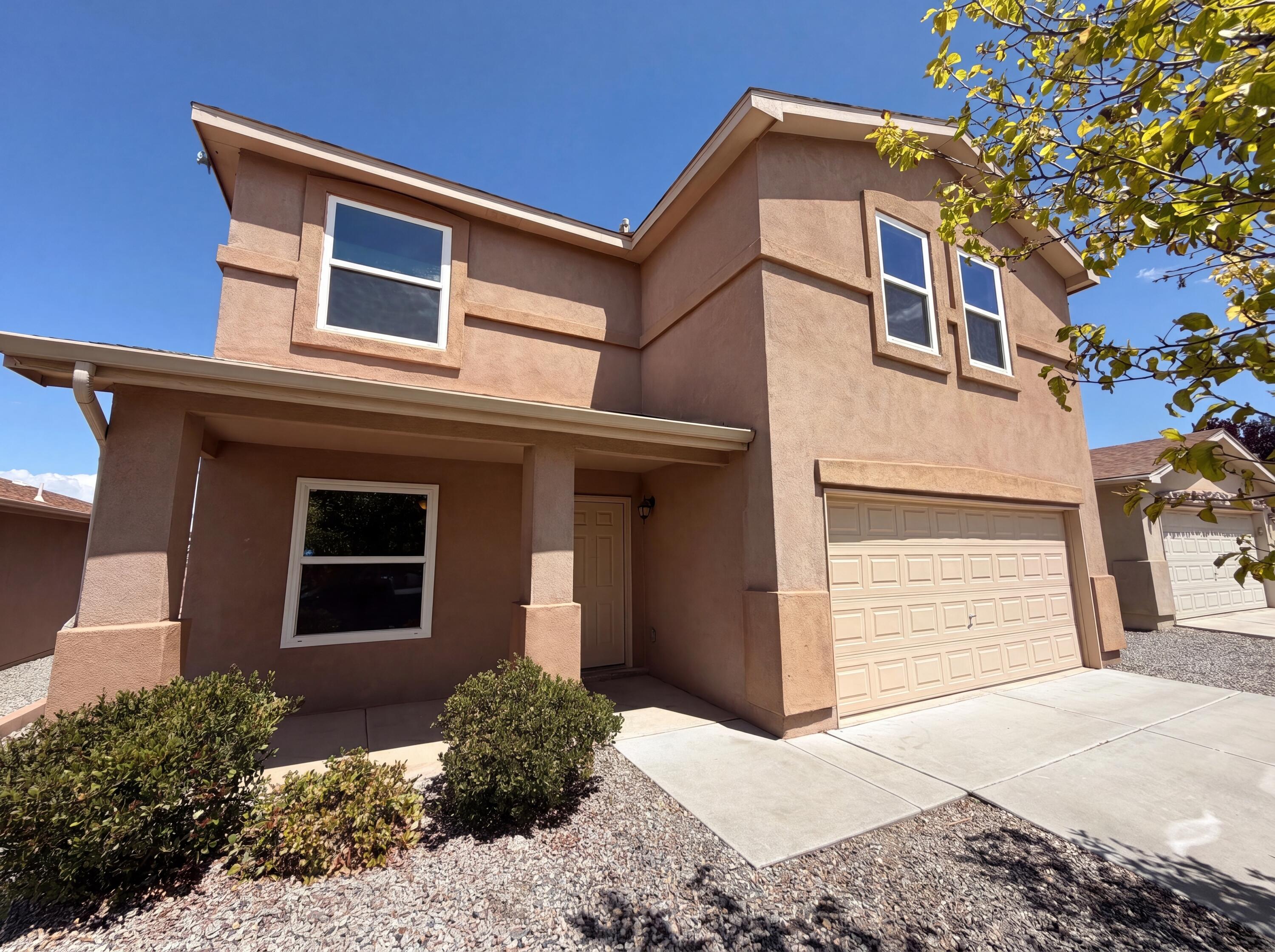 Photo 5 — 1309 Spruce Meadows Drive NE