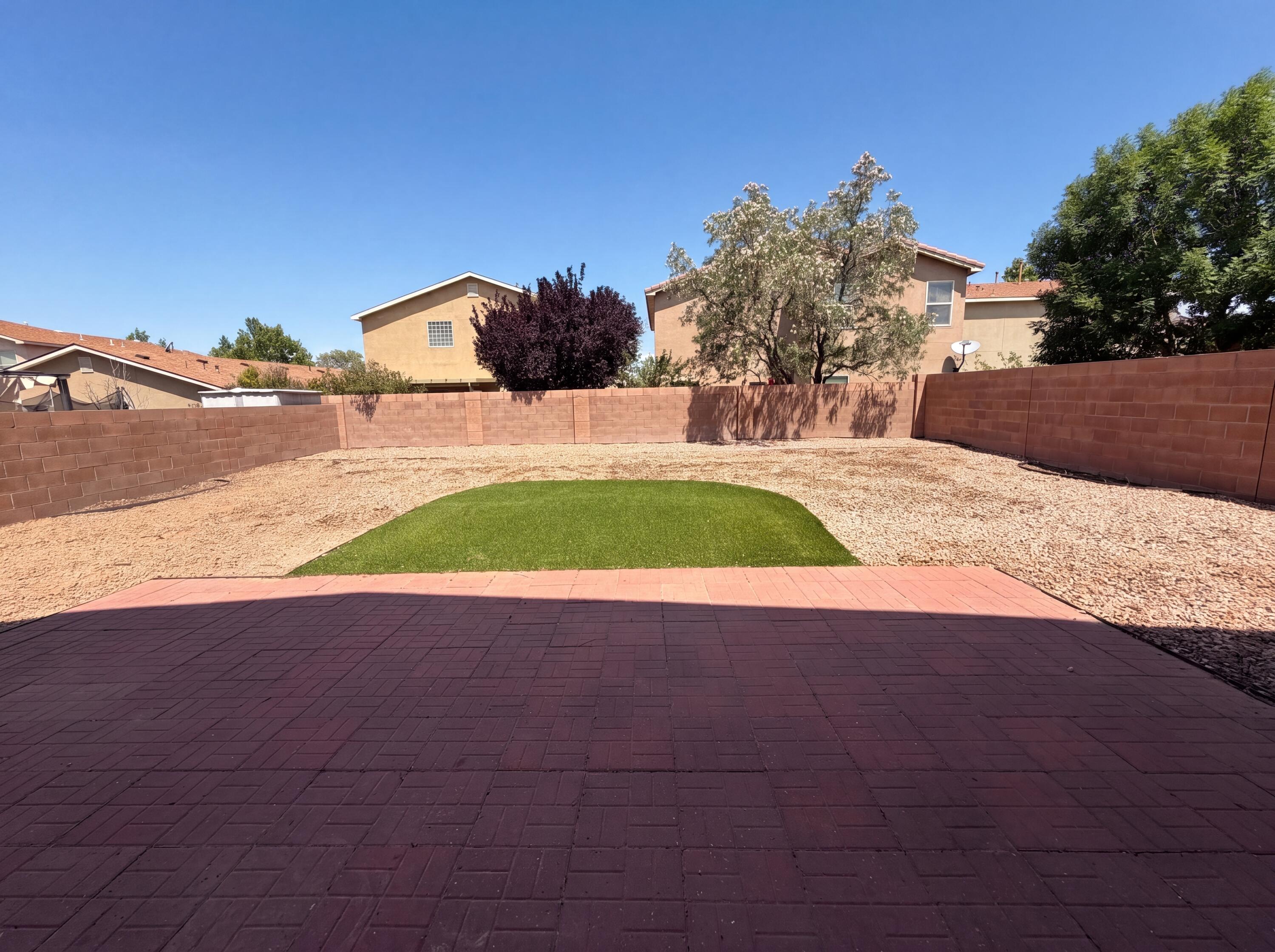 Photo 7 — 1309 Spruce Meadows Drive NE