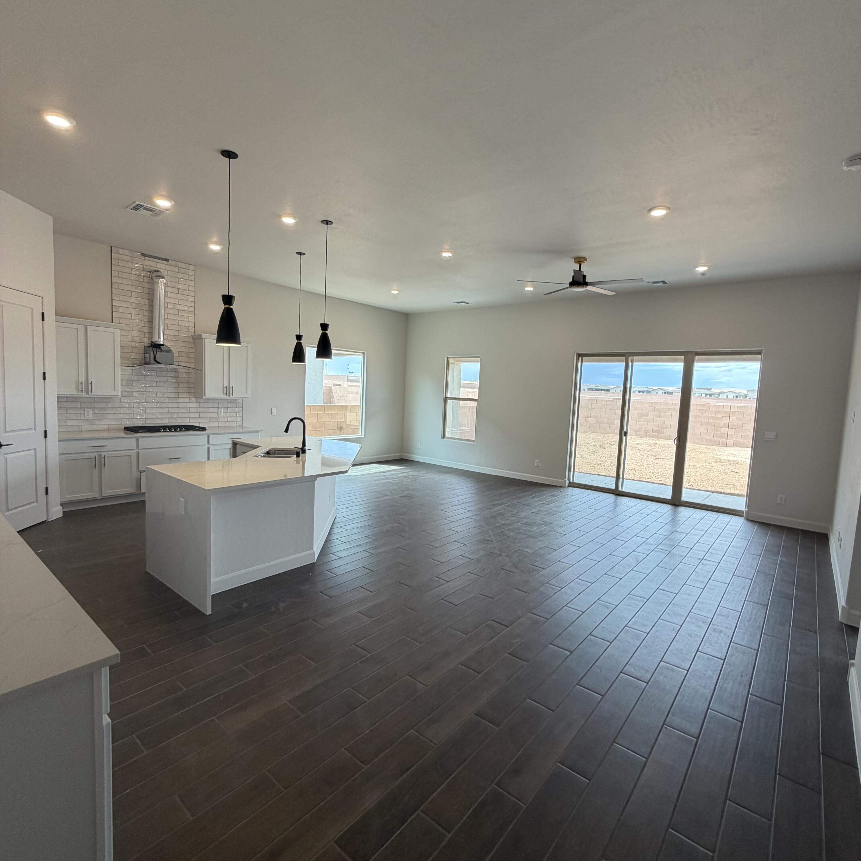 Photo 20 — 2451 Marble Avenue NE