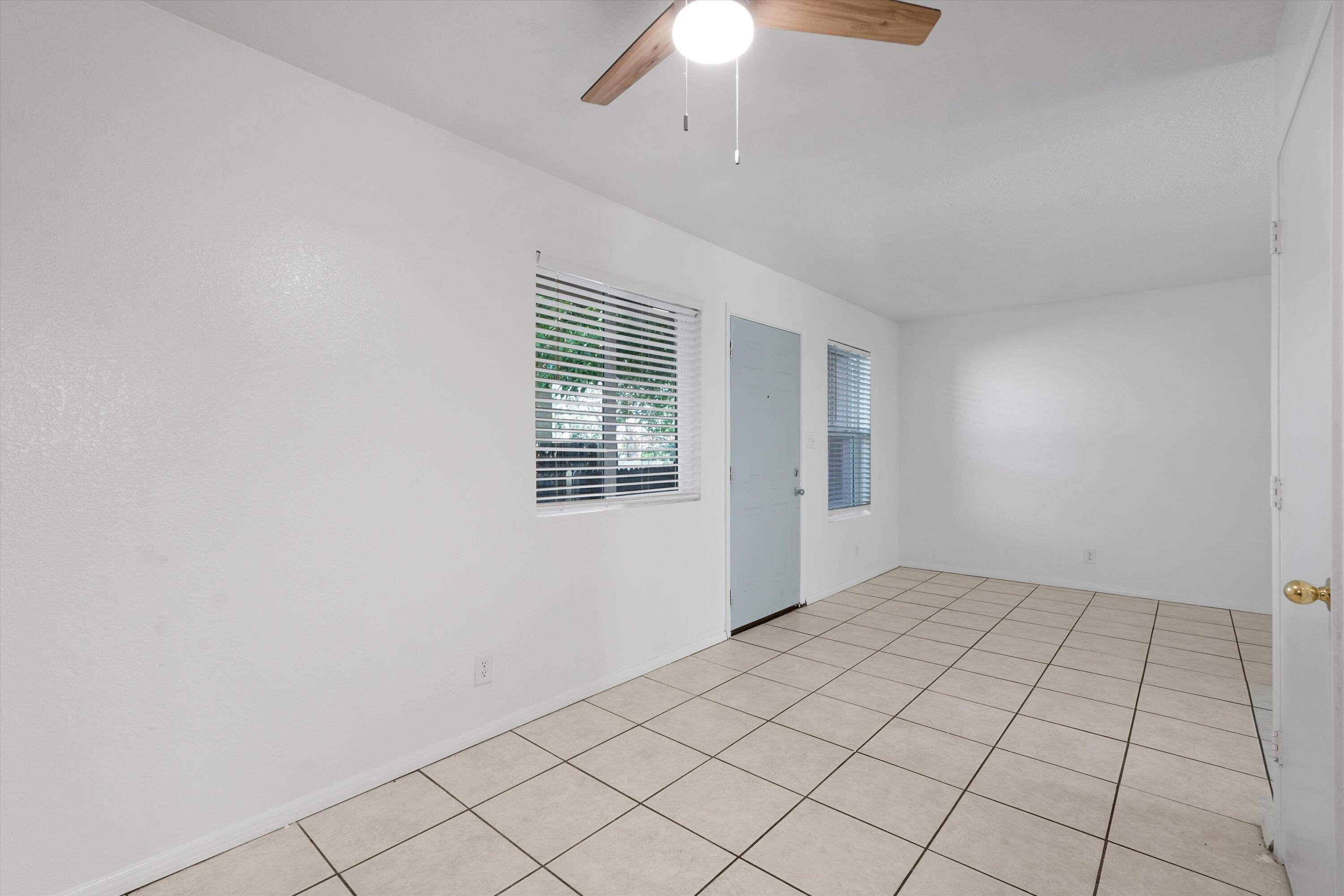 Photo 14 — 12129 Menaul Boulevard NE