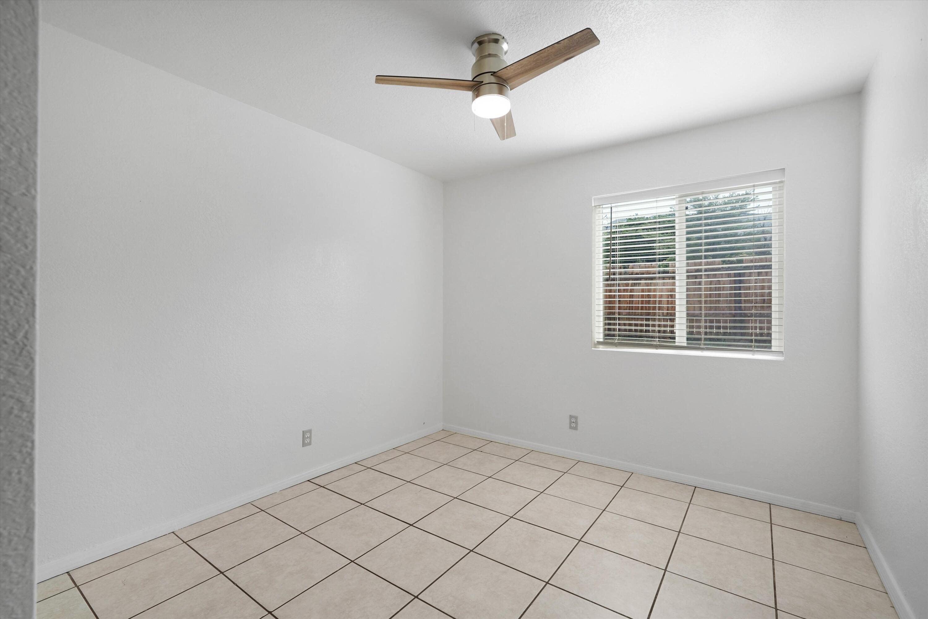 Photo 13 — 12129 Menaul Boulevard NE